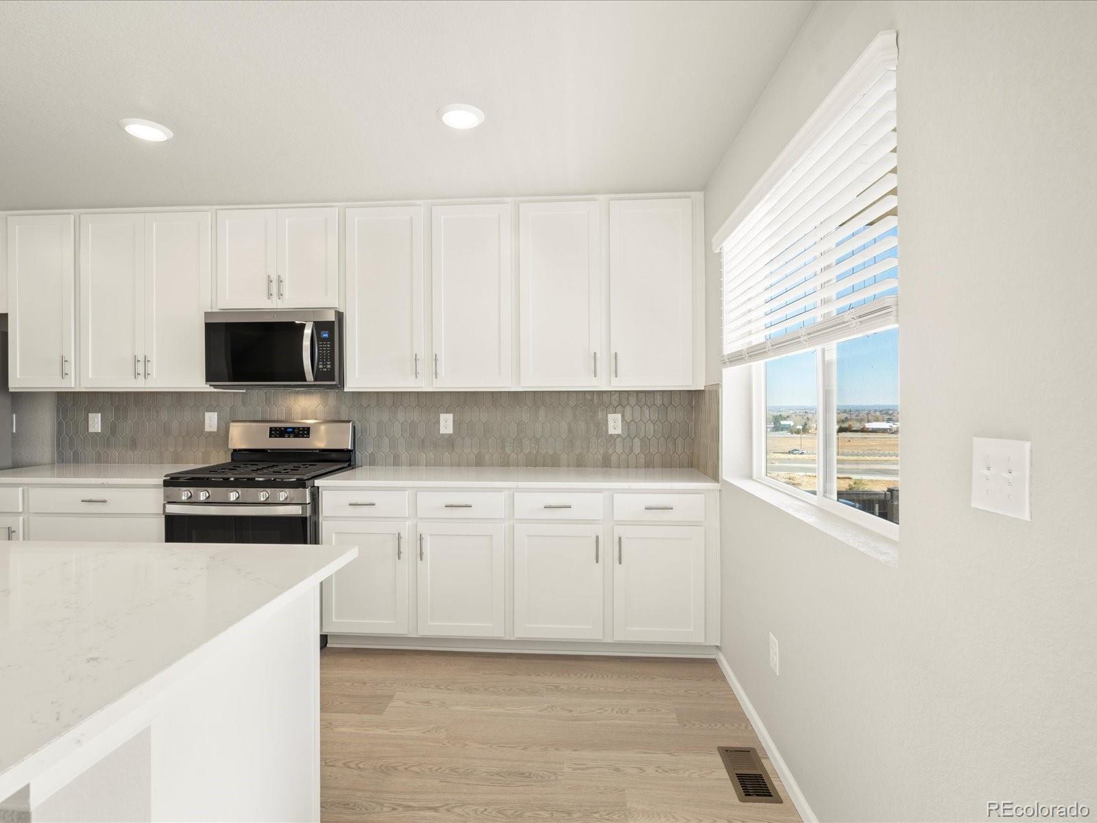 14432 Pansy Loop