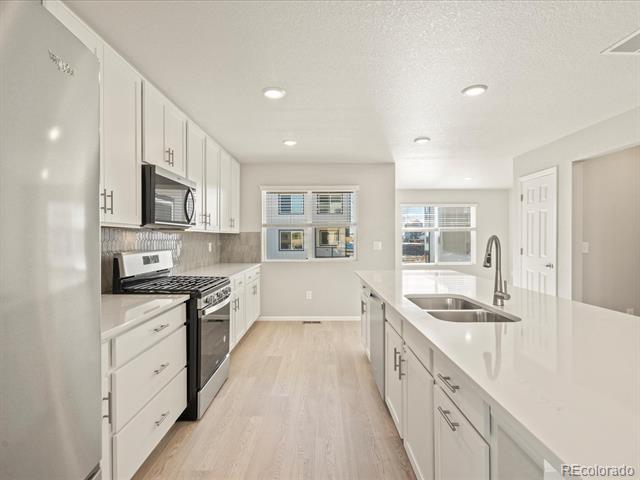 14432 Pansy Loop