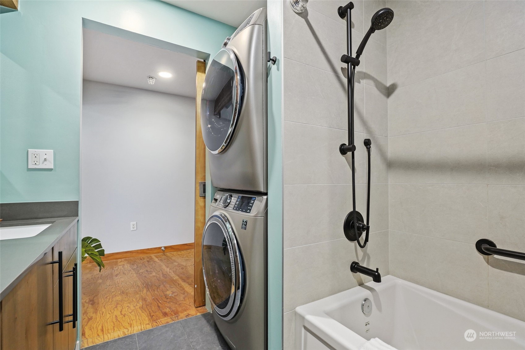 1505 11th Avenue Unit: 203