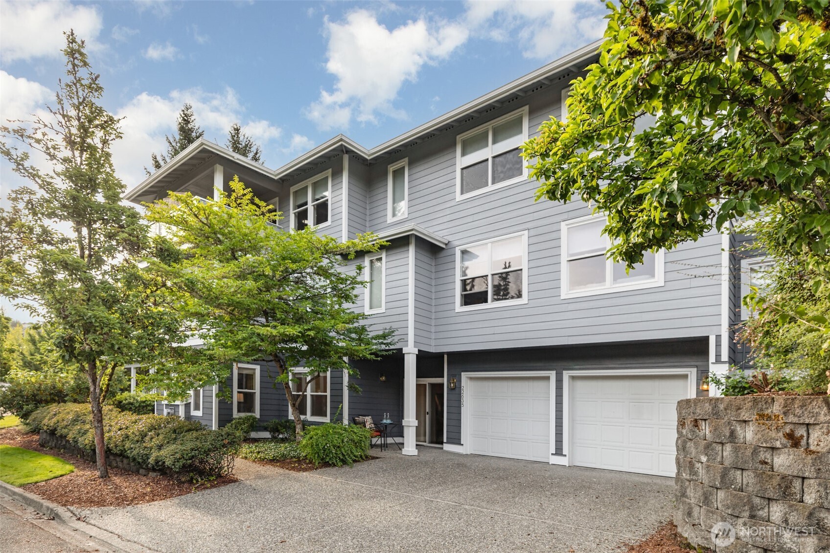 22635 SE 44th Place Unit: 1631