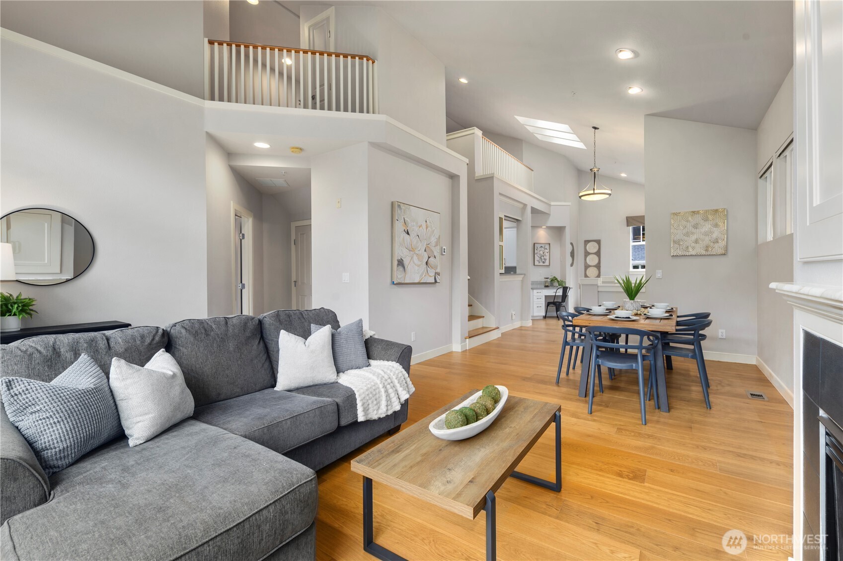 120 Newport Way NW Unit: 17