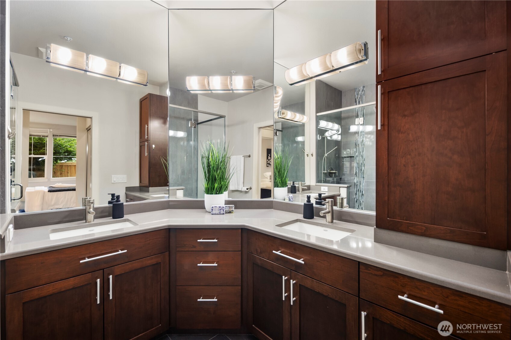 120 Newport Way NW Unit: 17
