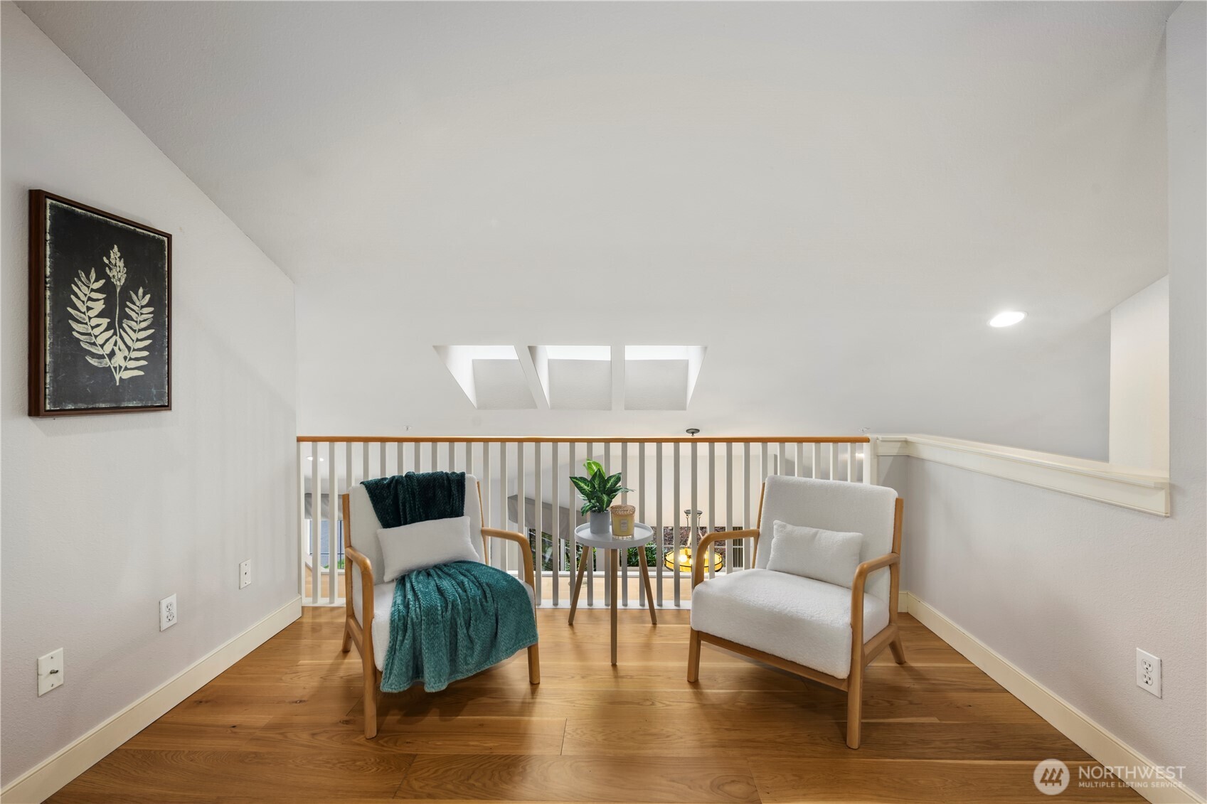 120 Newport Way NW Unit: 17