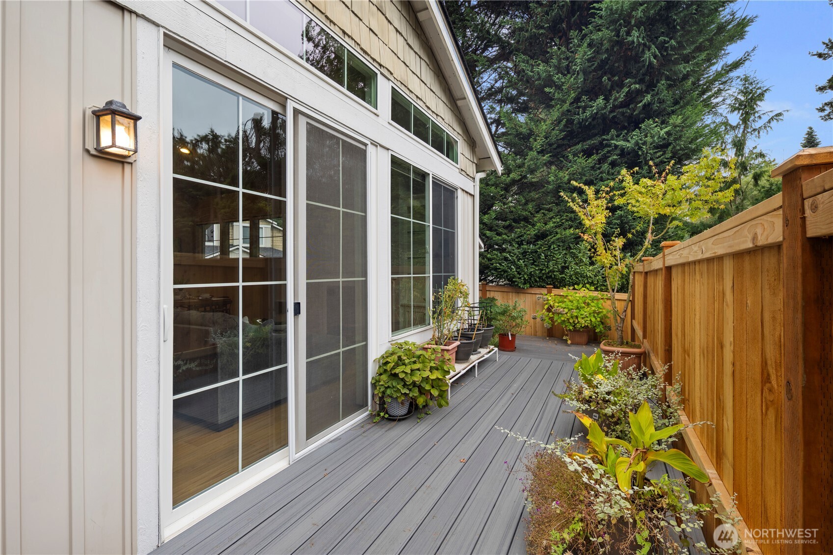120 Newport Way NW Unit: 17
