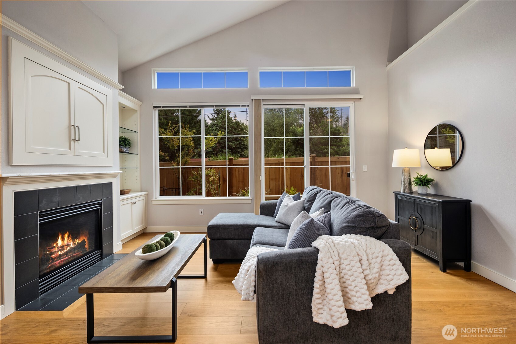 120 Newport Way NW Unit: 17