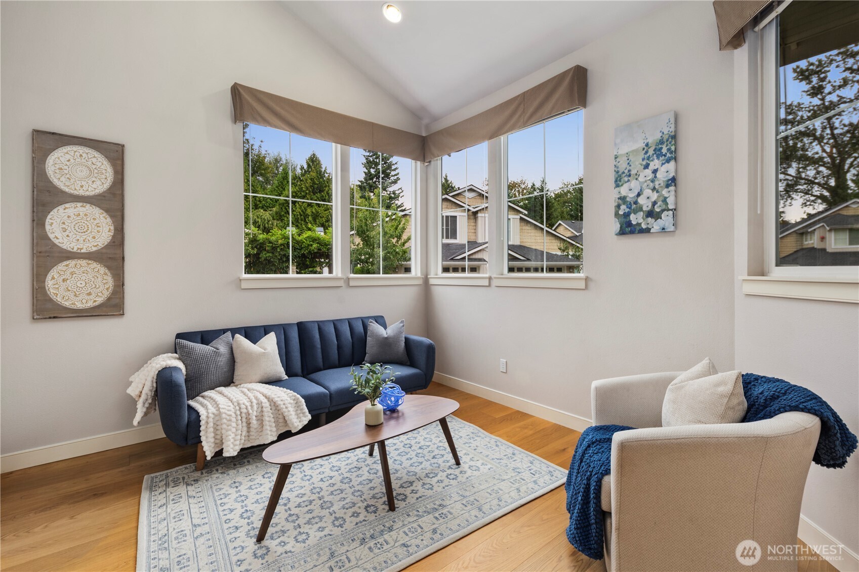 120 Newport Way NW Unit: 17