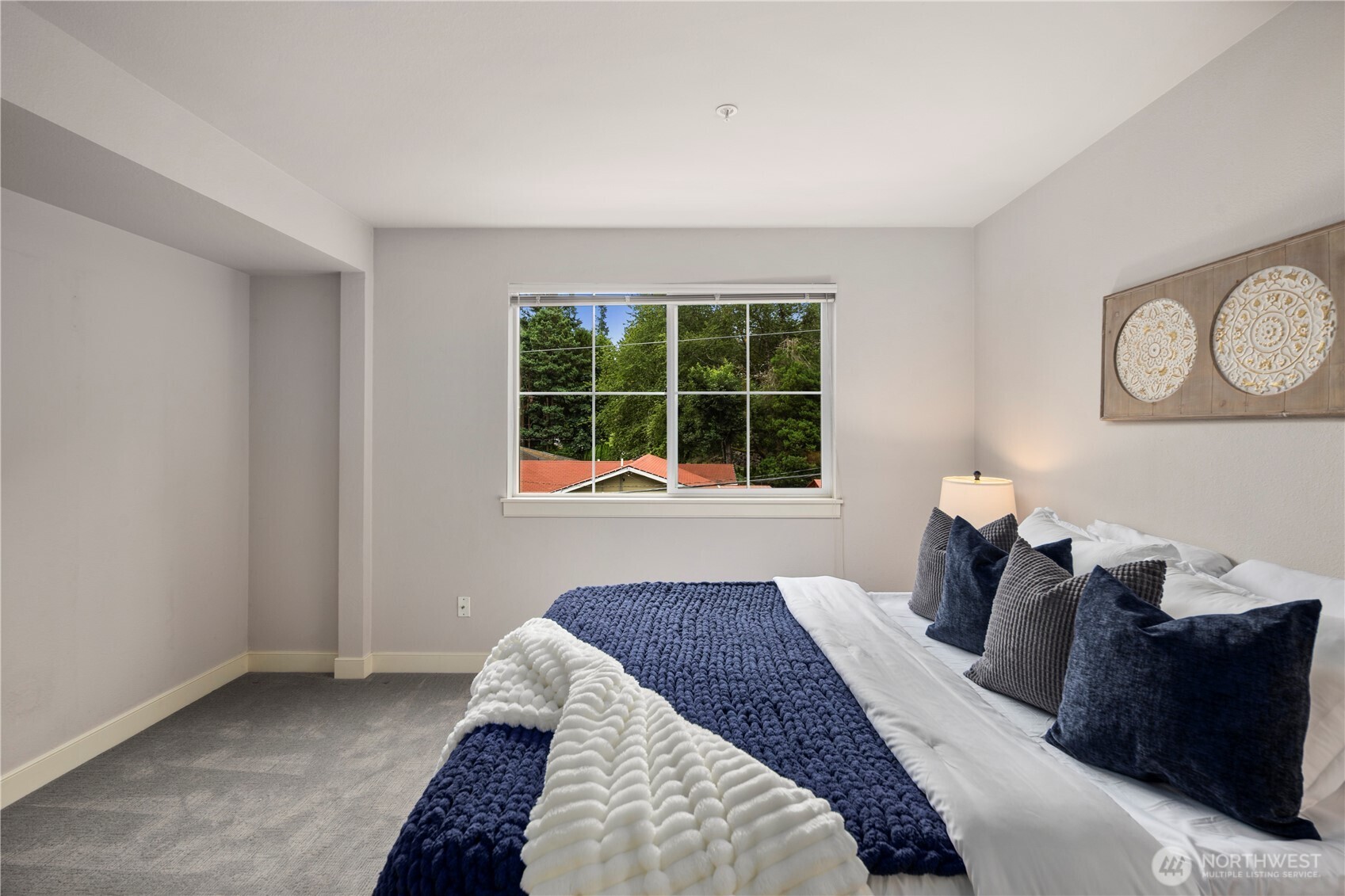 120 Newport Way NW Unit: 17