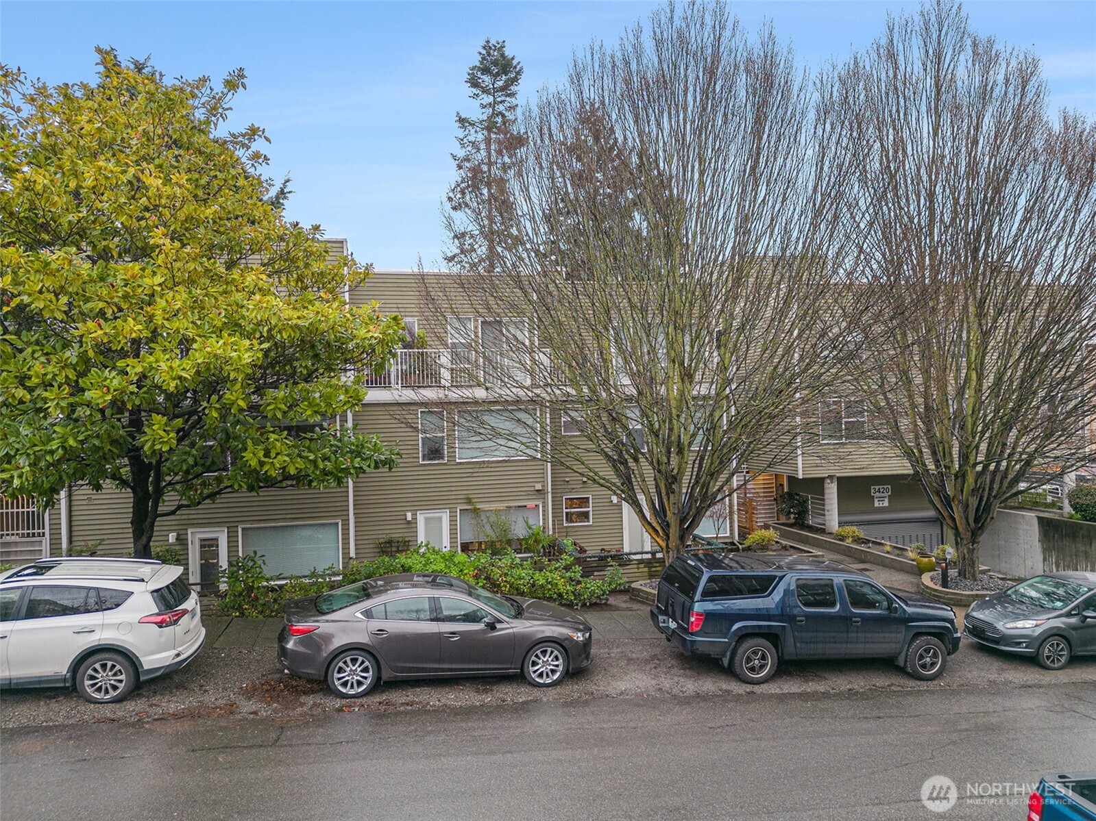 3420 Burke N Unit: C-308