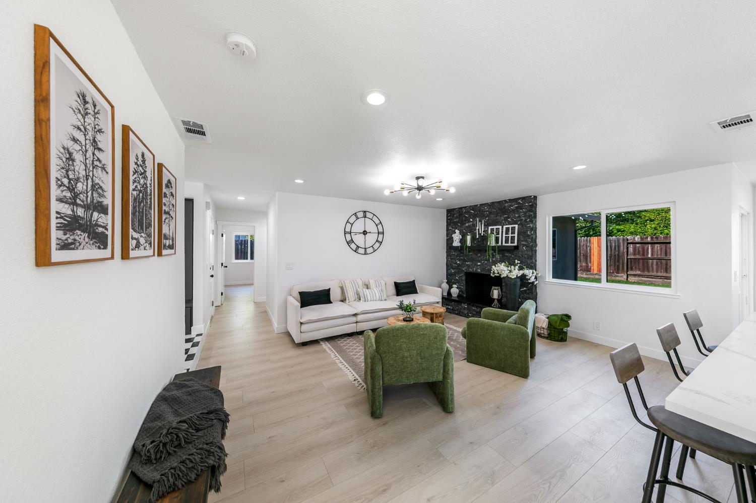 909 Regatta Drive