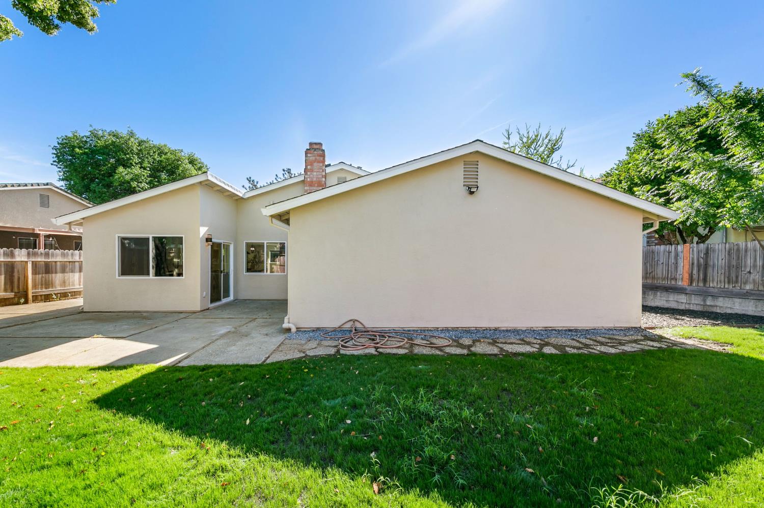 909 Regatta Drive