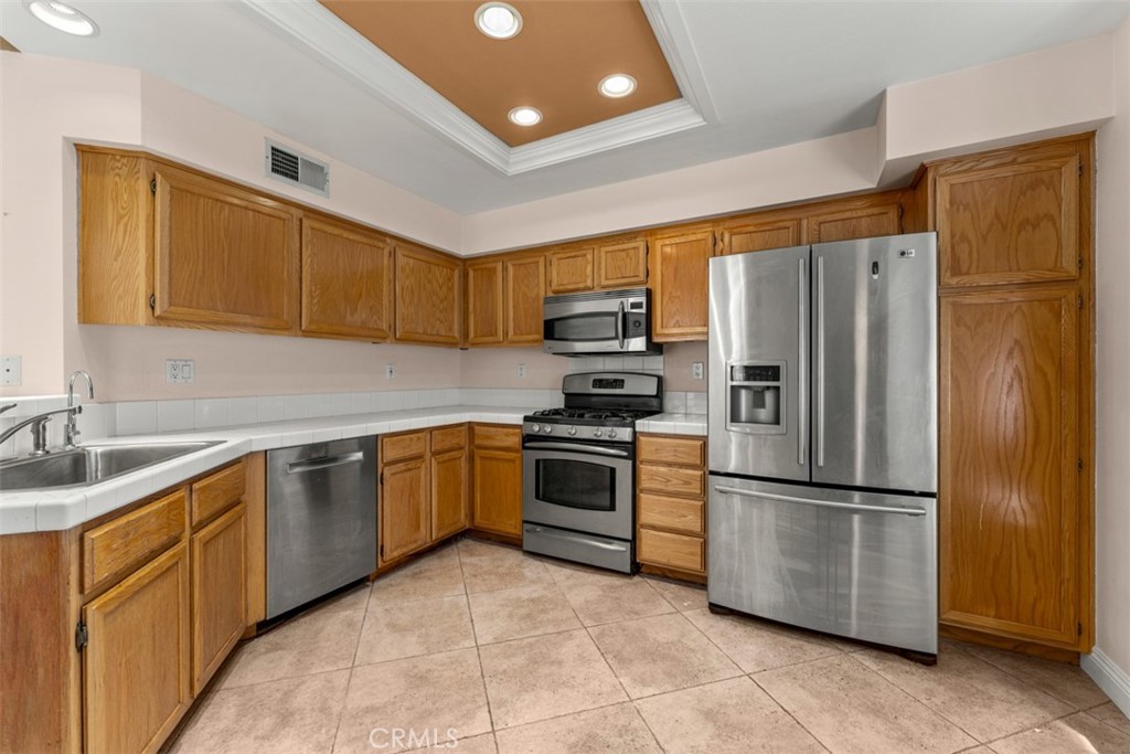 28 Mission Court
