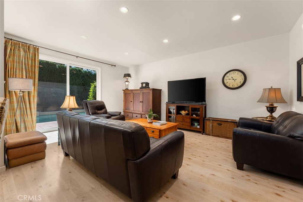 10 Rue Valbonne