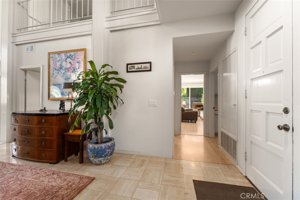 10 Rue Valbonne