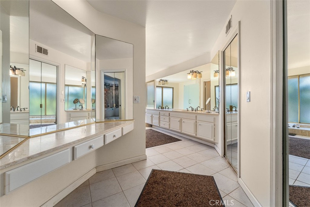 10 Rue Valbonne