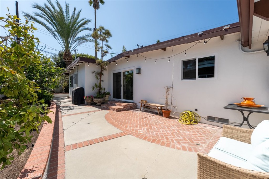 327 Santa Isabel