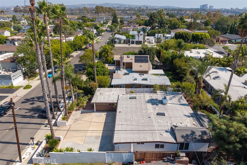 327 Santa Isabel