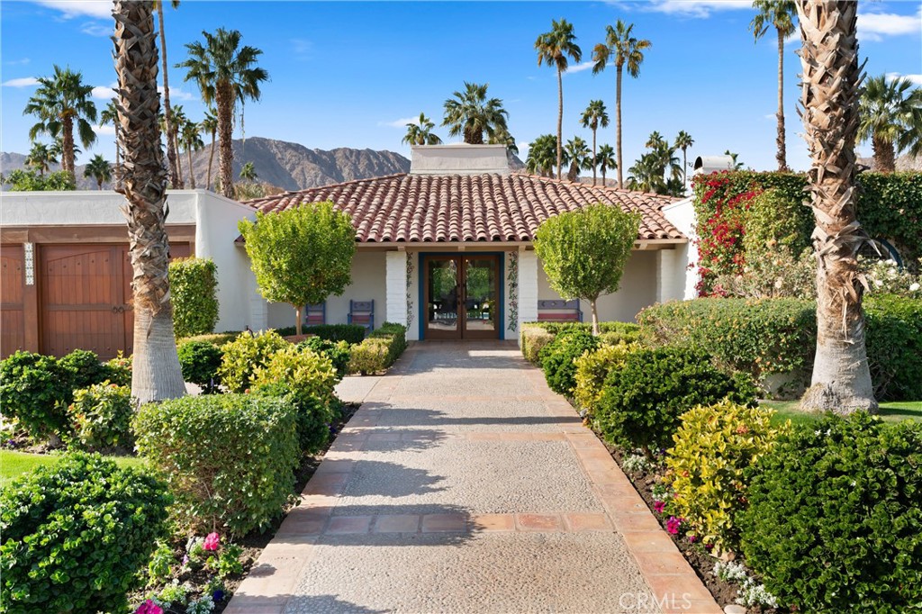 48865 Avenida Fernando