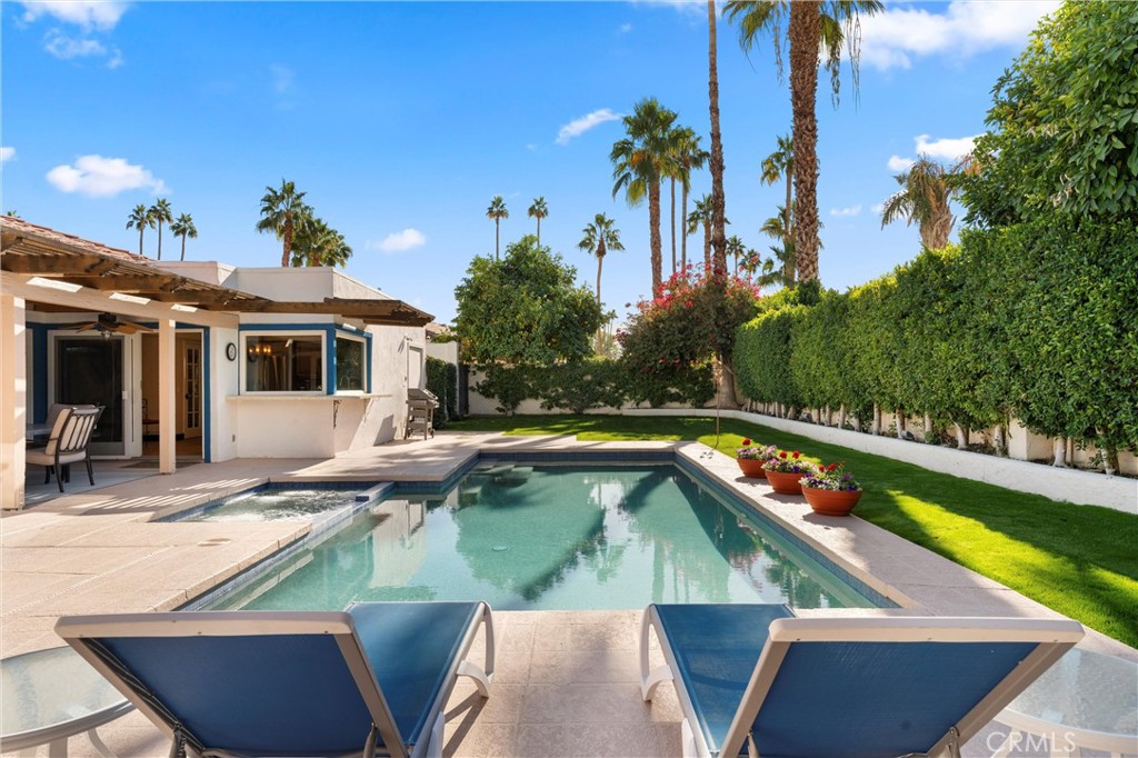 48865 Avenida Fernando