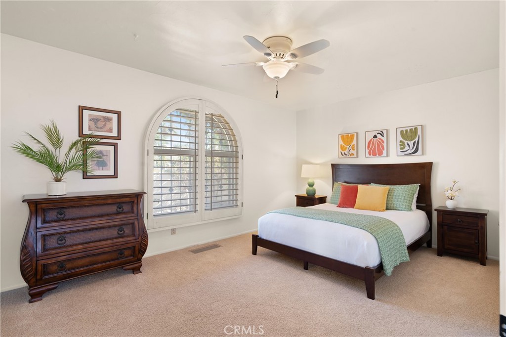 48865 Avenida Fernando