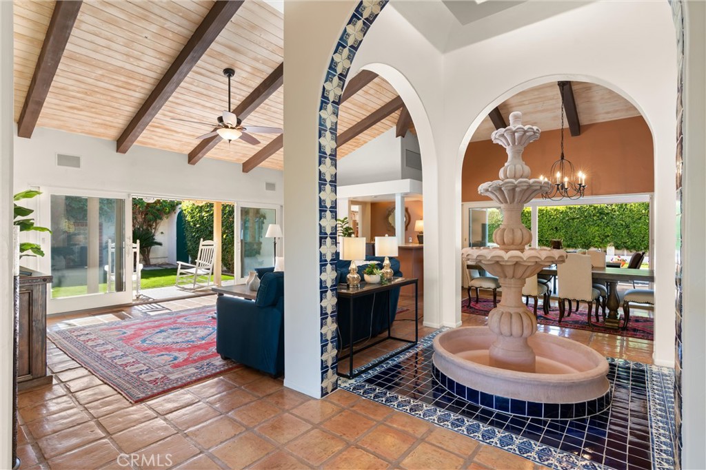 48865 Avenida Fernando