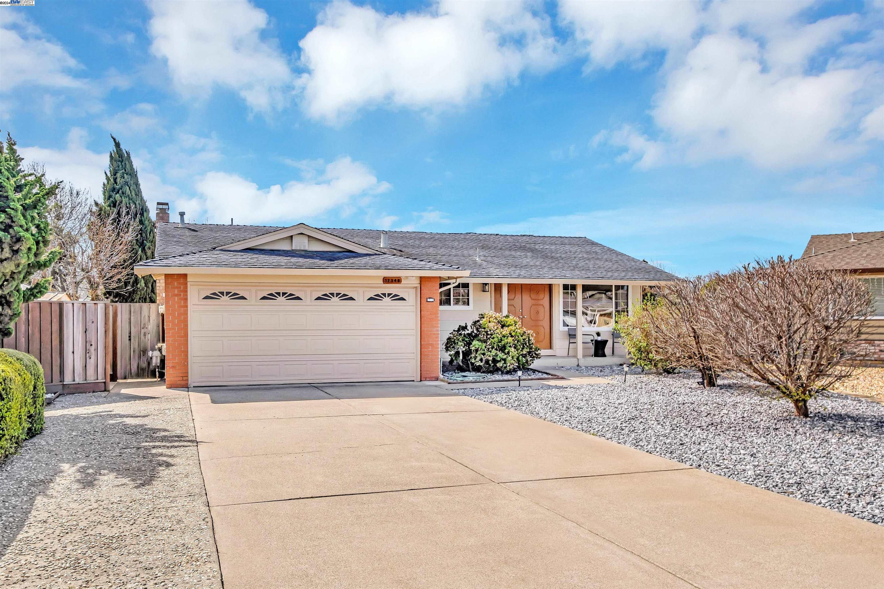 32348 Jacklynn Ct