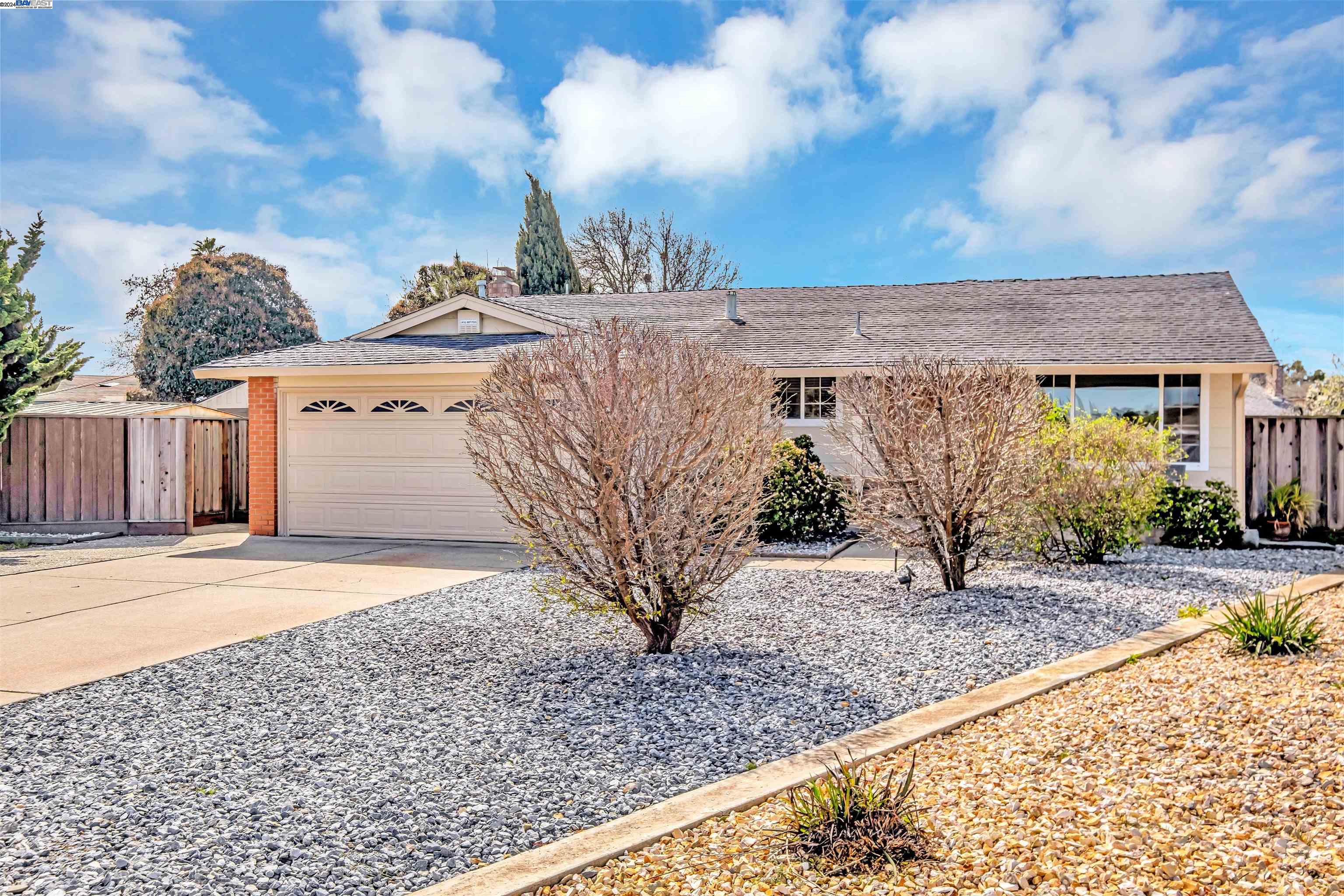 32348 Jacklynn Ct