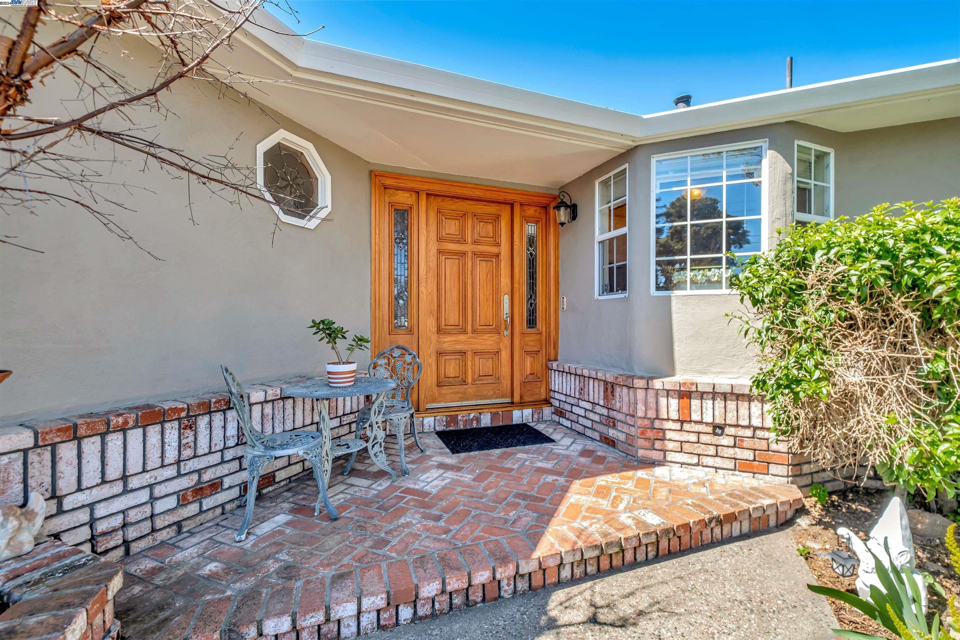 4363 Grover Dr