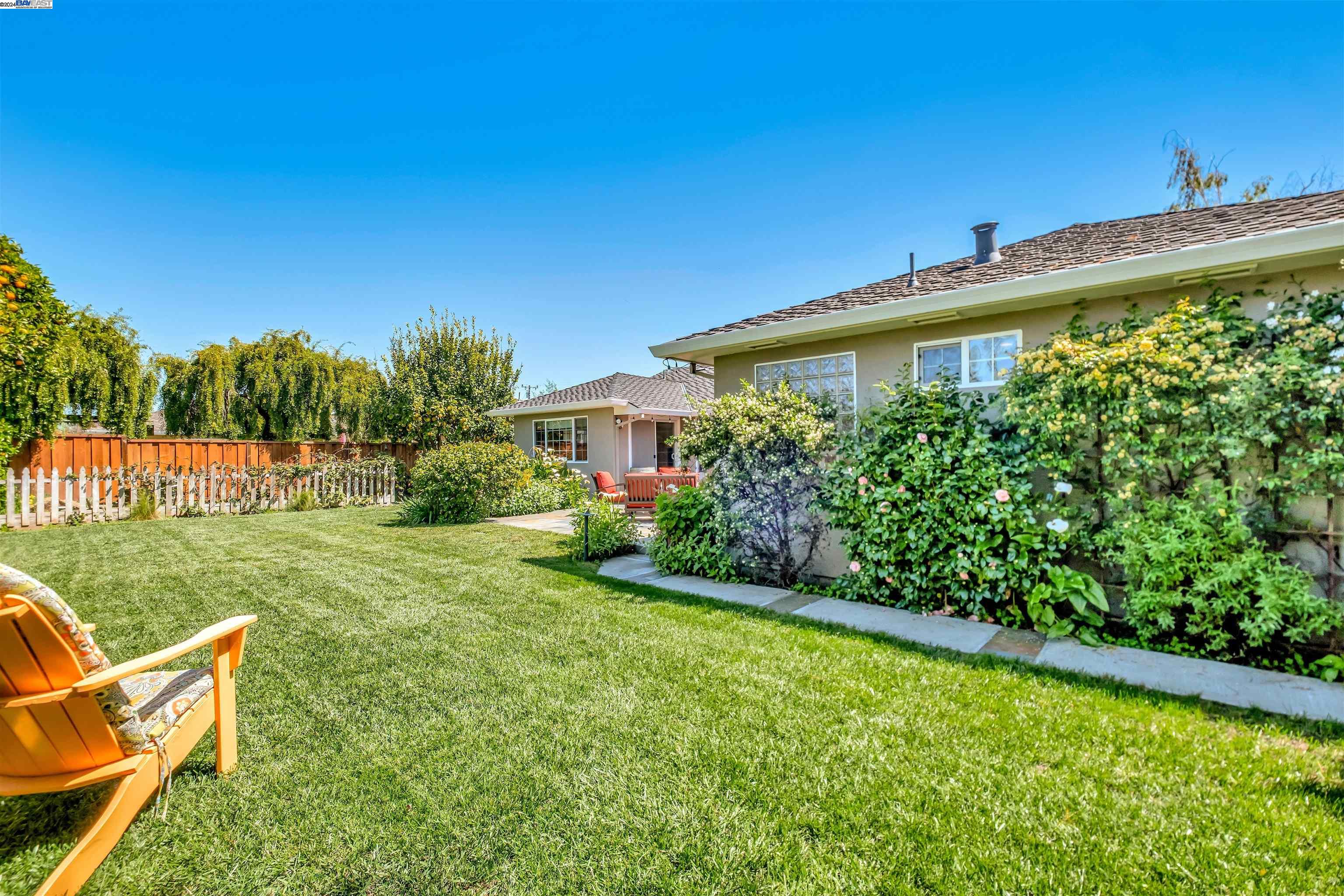 4363 Grover Dr