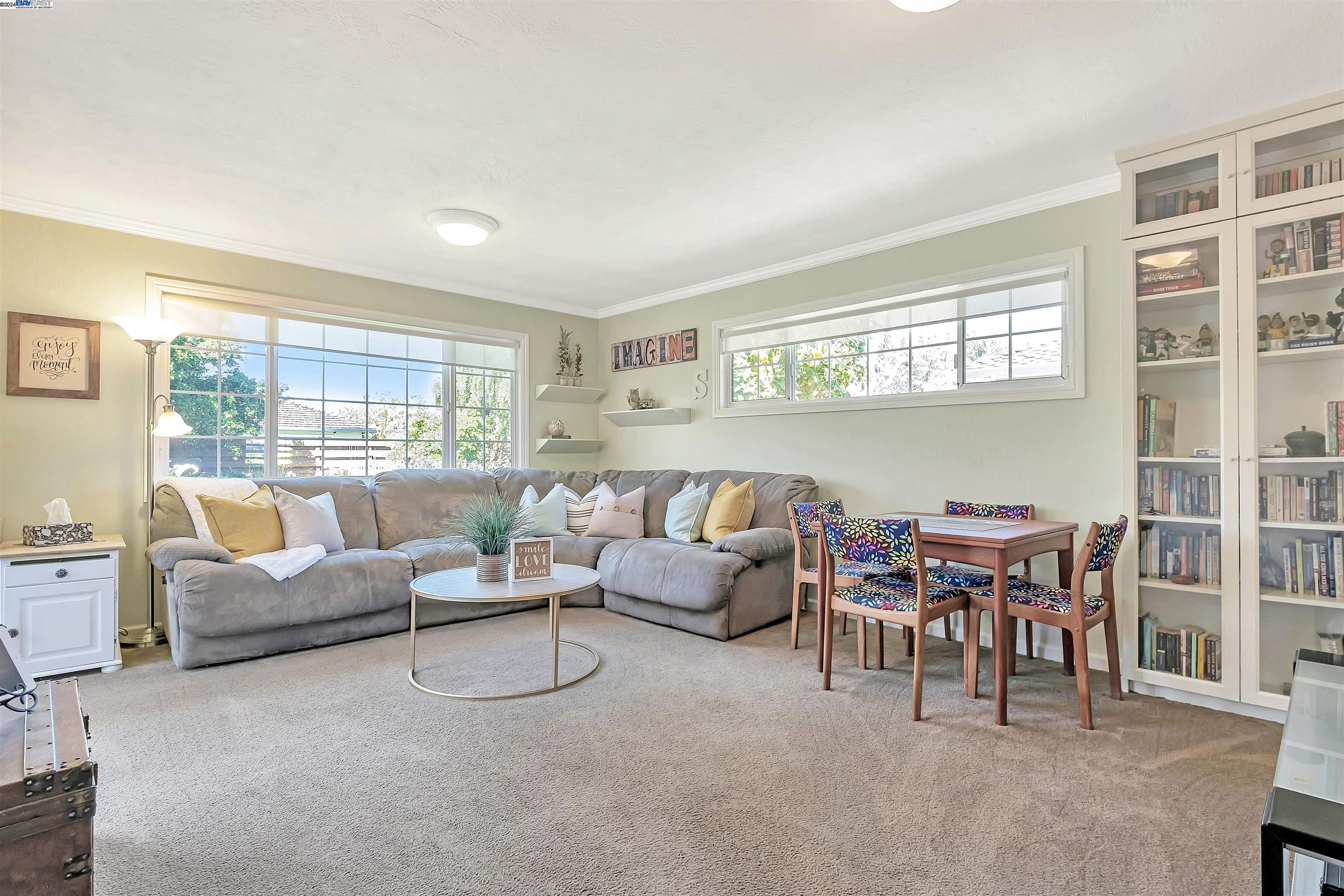 4363 Grover Dr
