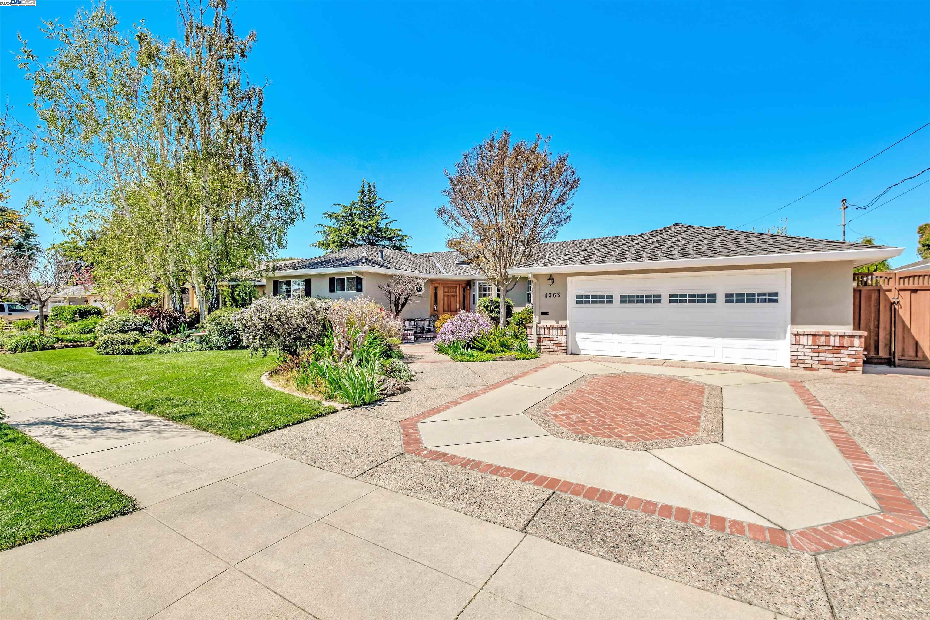 4363 Grover Dr