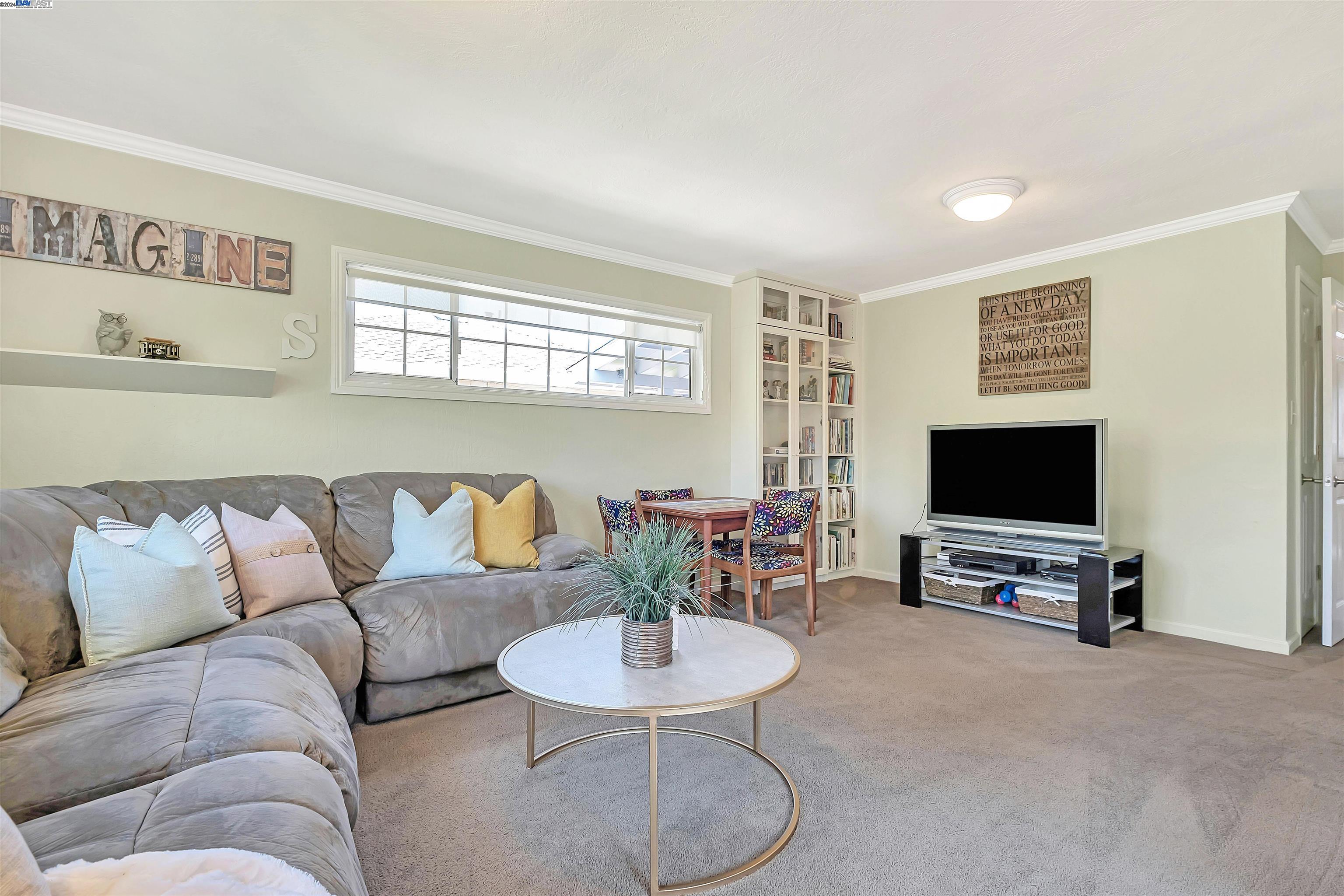 4363 Grover Dr
