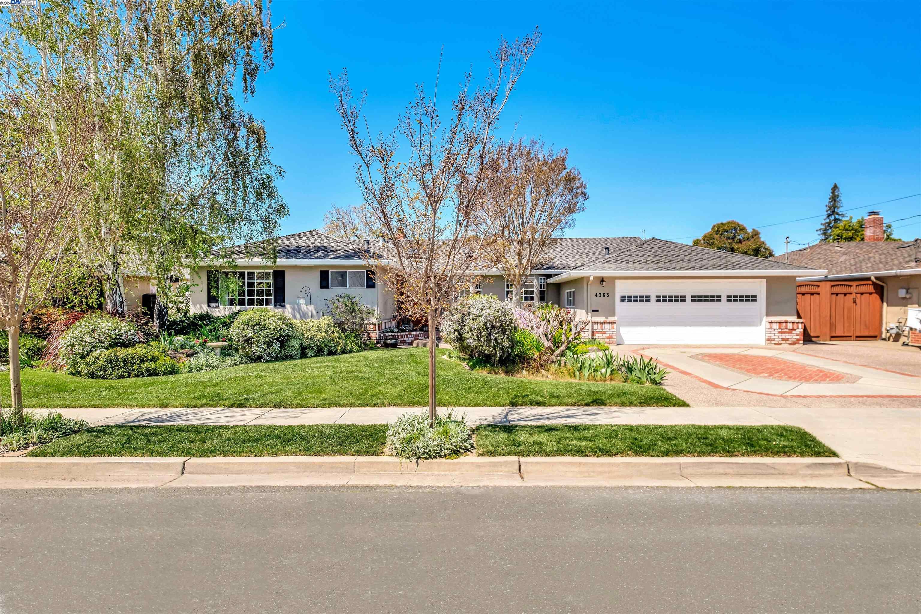 4363 Grover Dr