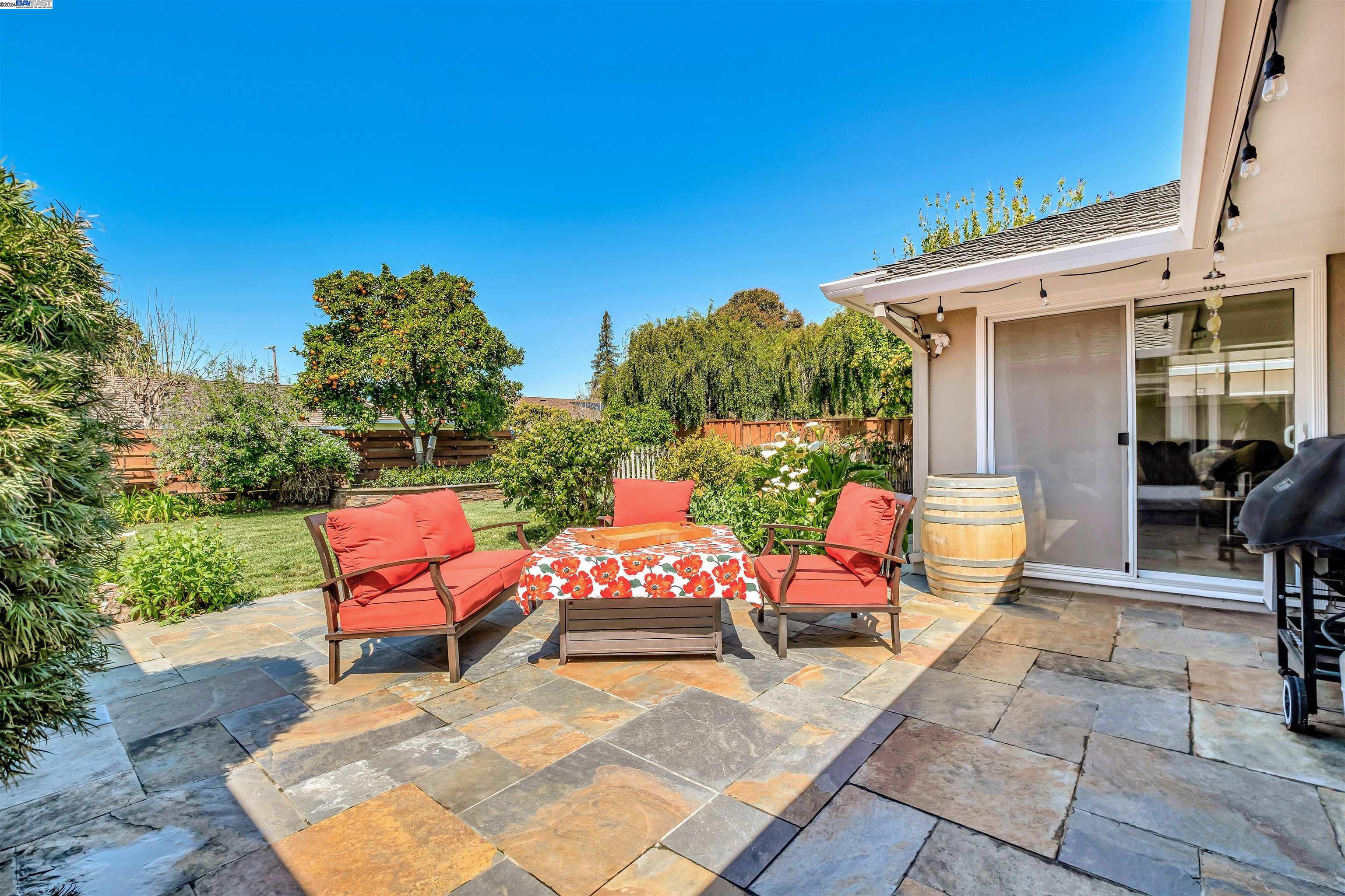 4363 Grover Dr