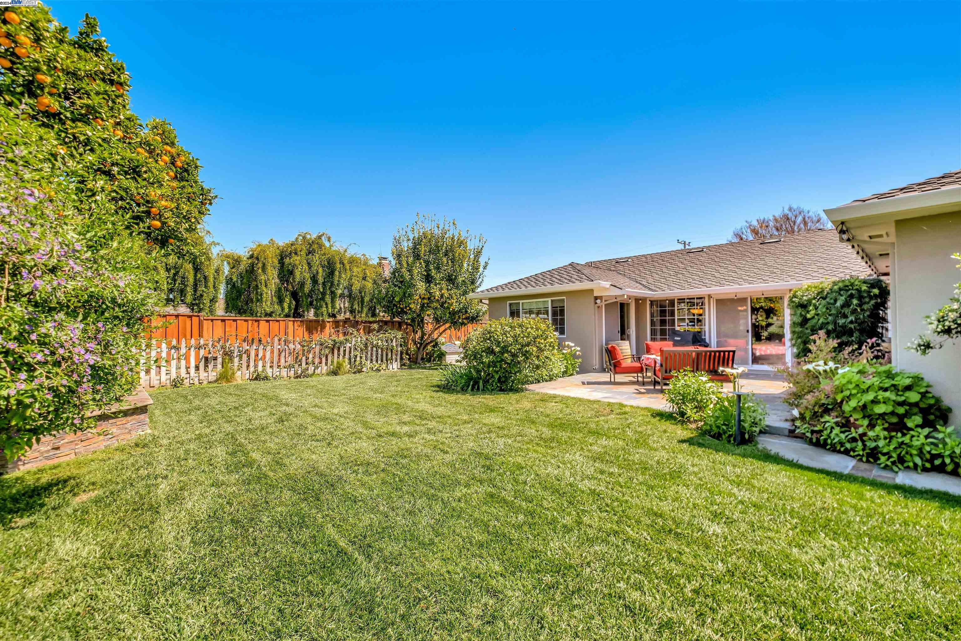 4363 Grover Dr