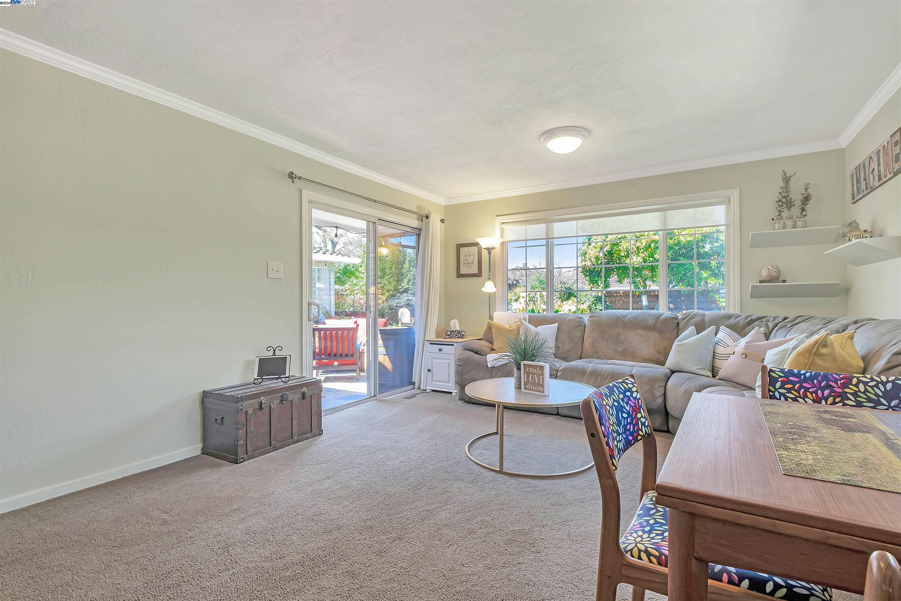 4363 Grover Dr
