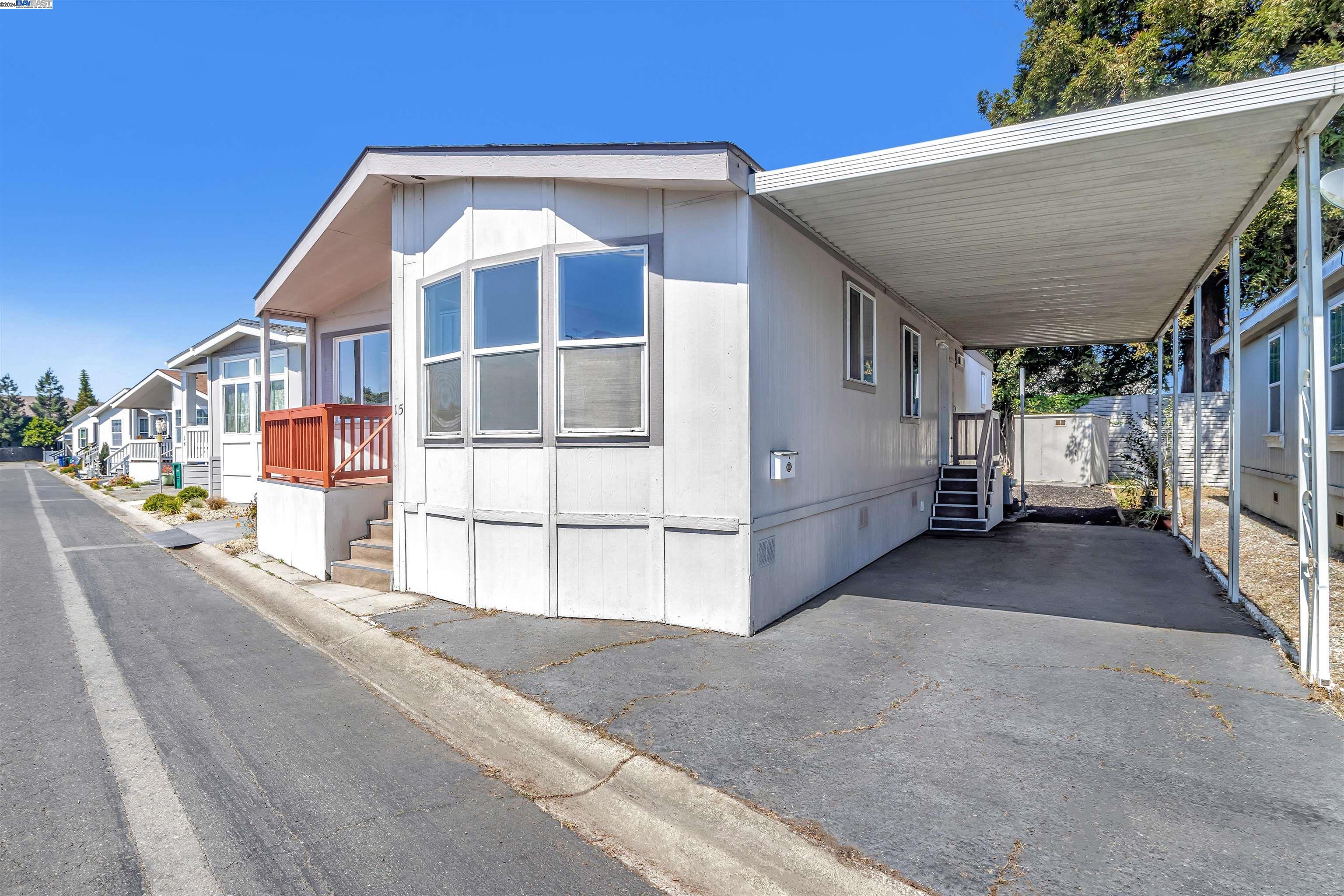 1200 W Winton Ave SPC 15