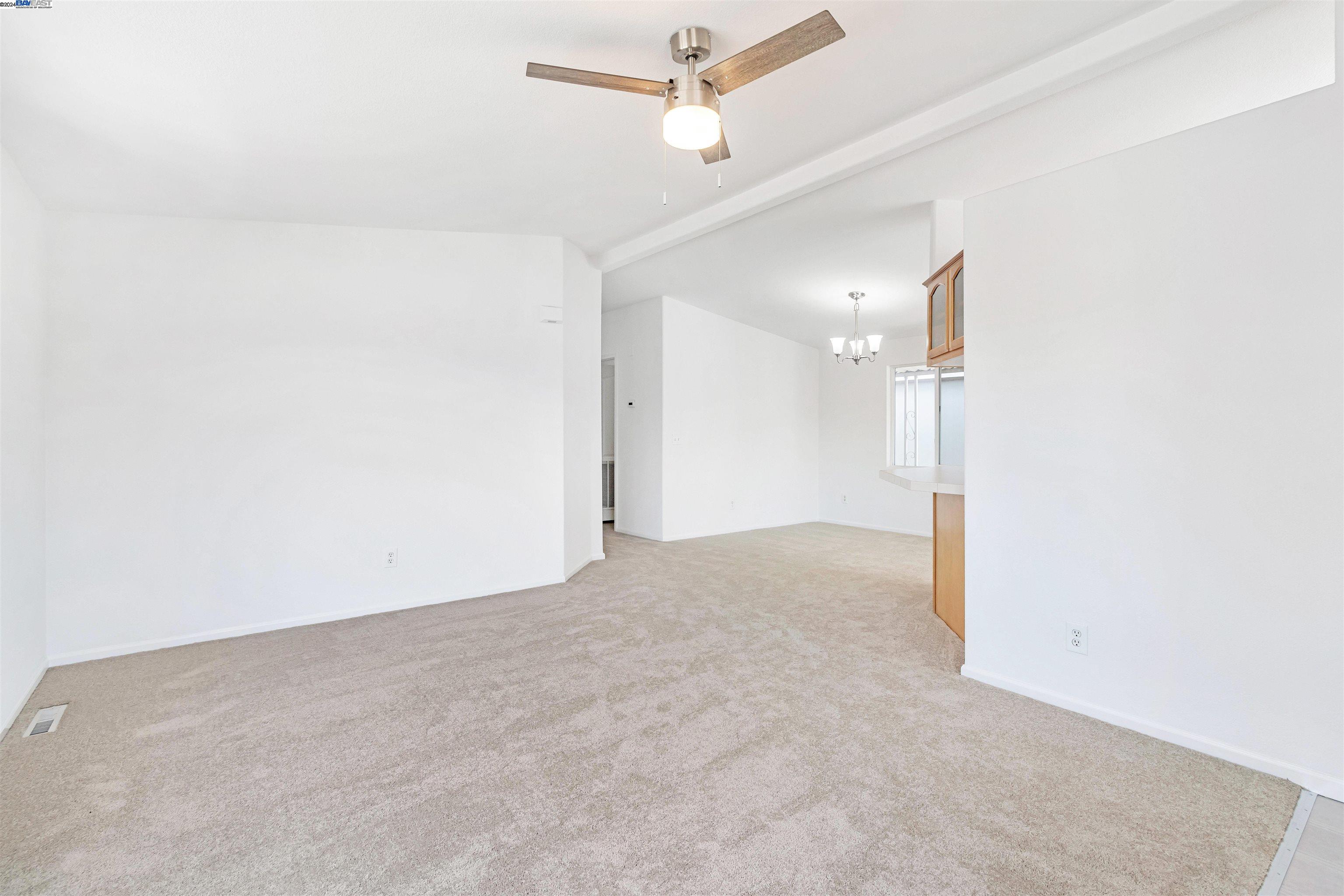 1200 W Winton Ave SPC 15