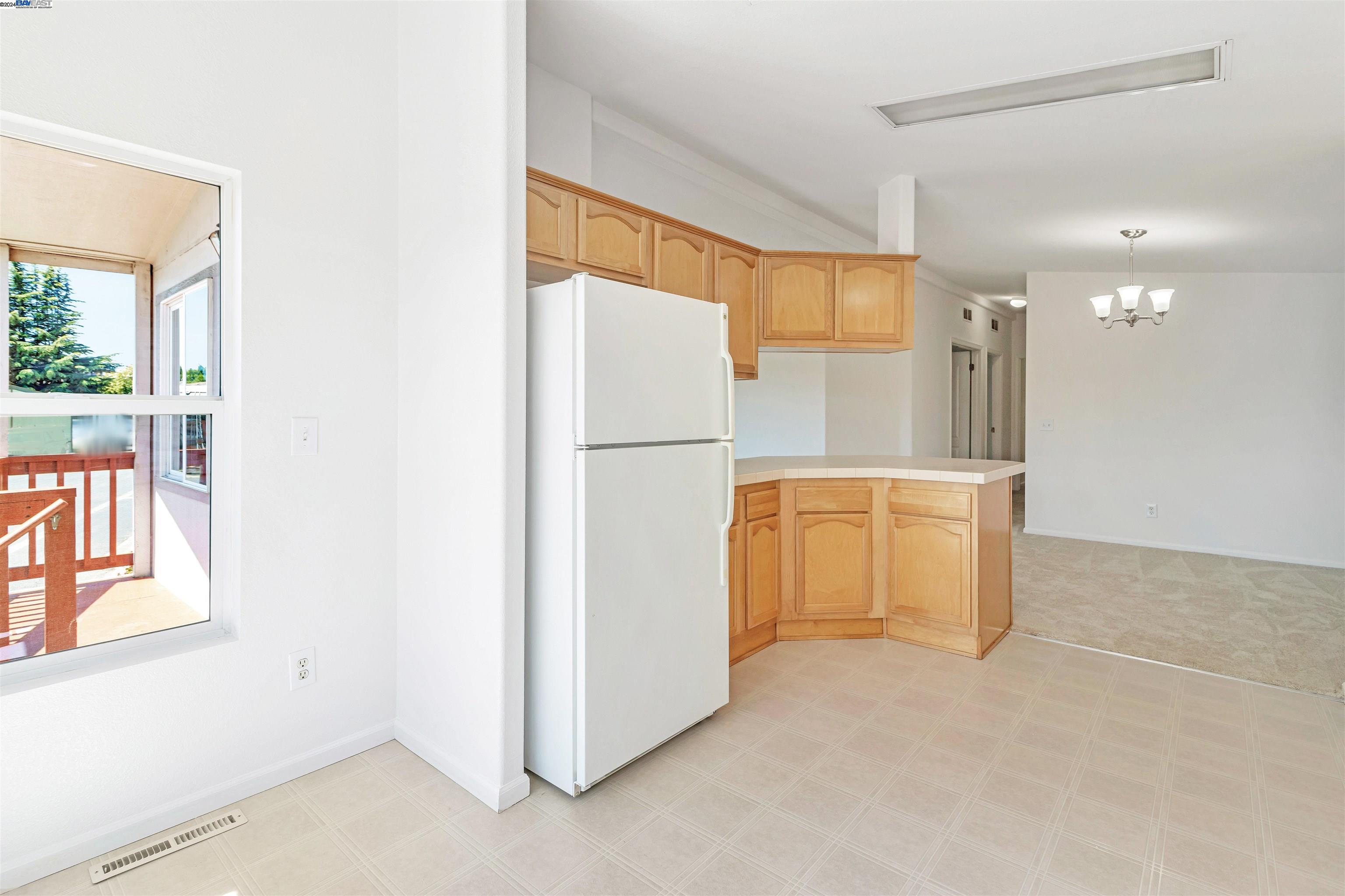 1200 W Winton Ave SPC 15