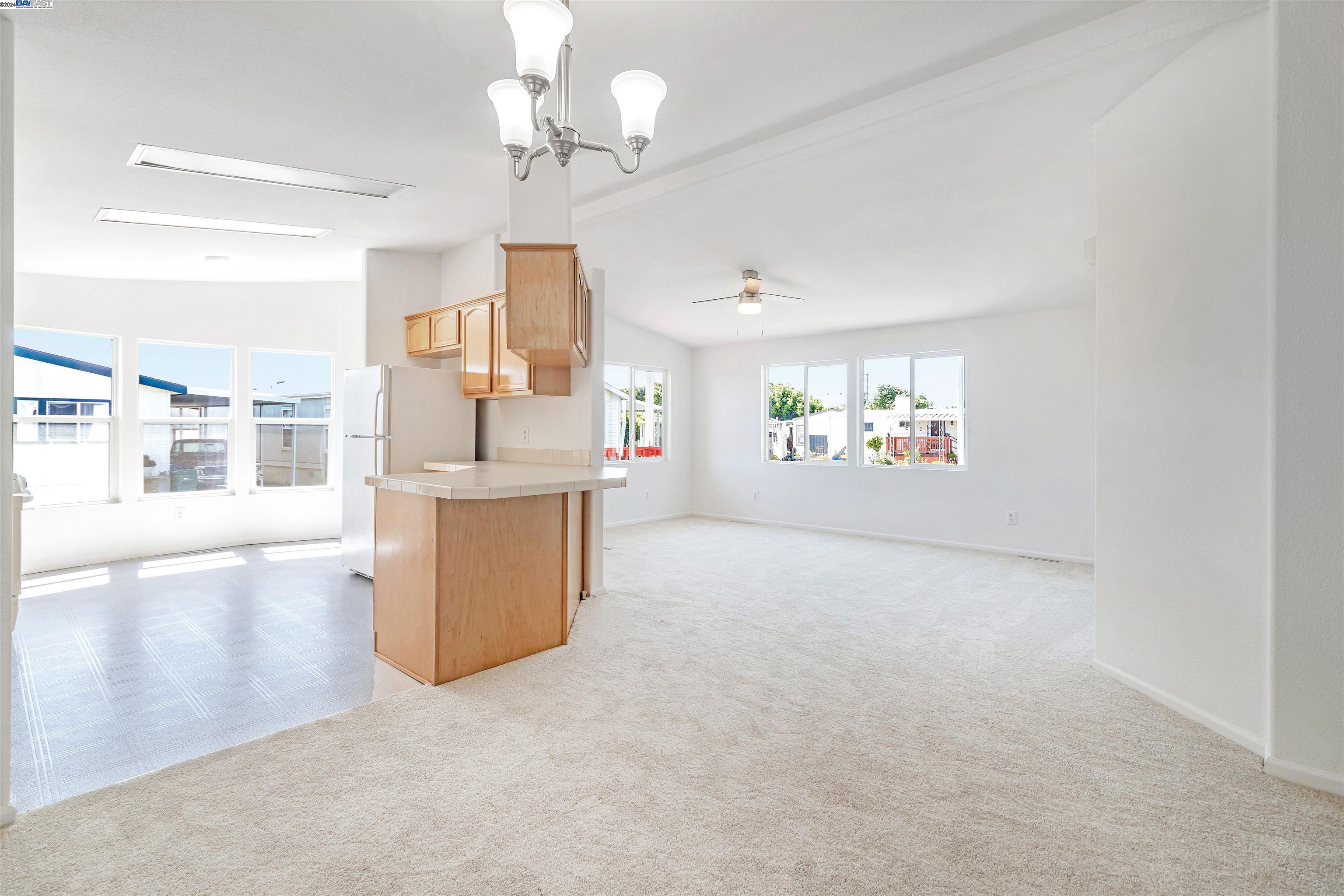 1200 W Winton Ave SPC 15