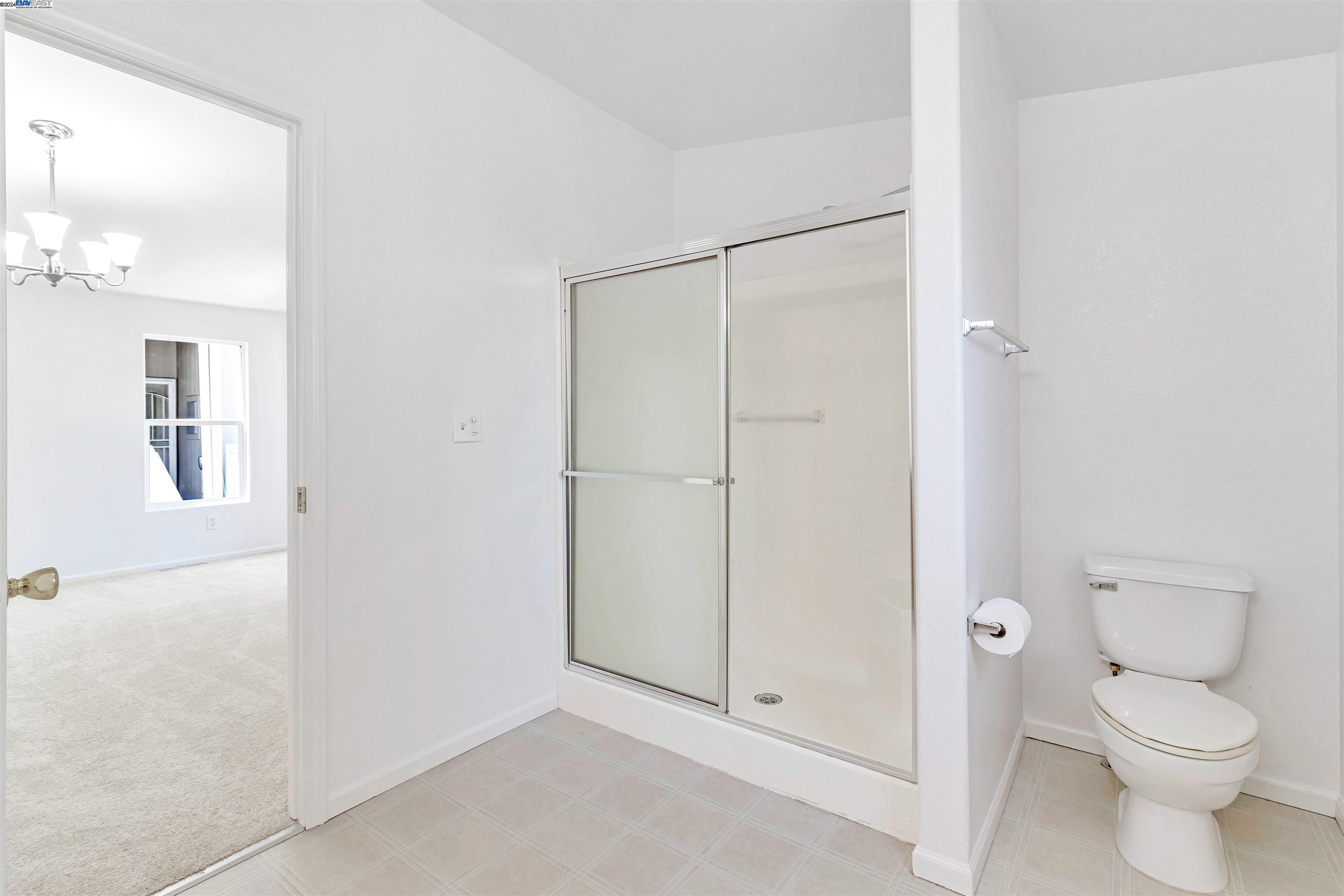 1200 W Winton Ave SPC 15