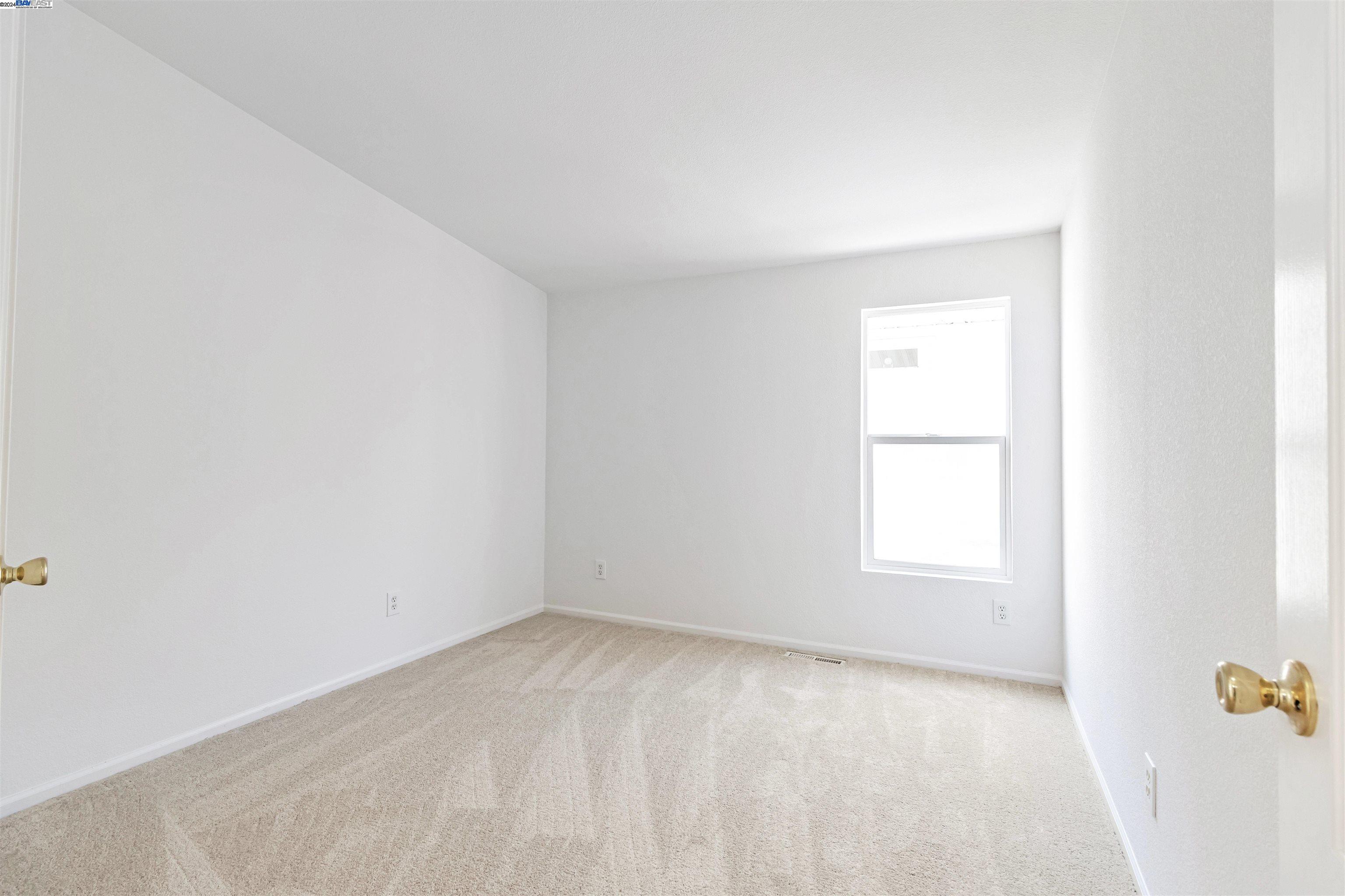 1200 W Winton Ave SPC 15
