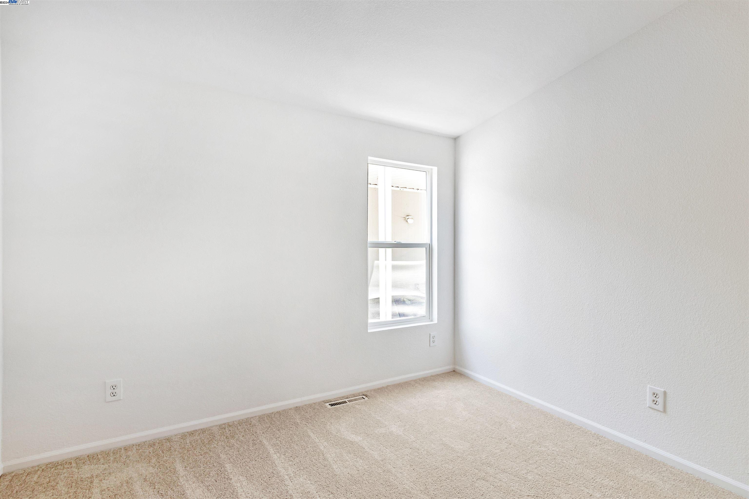 1200 W Winton Ave SPC 15