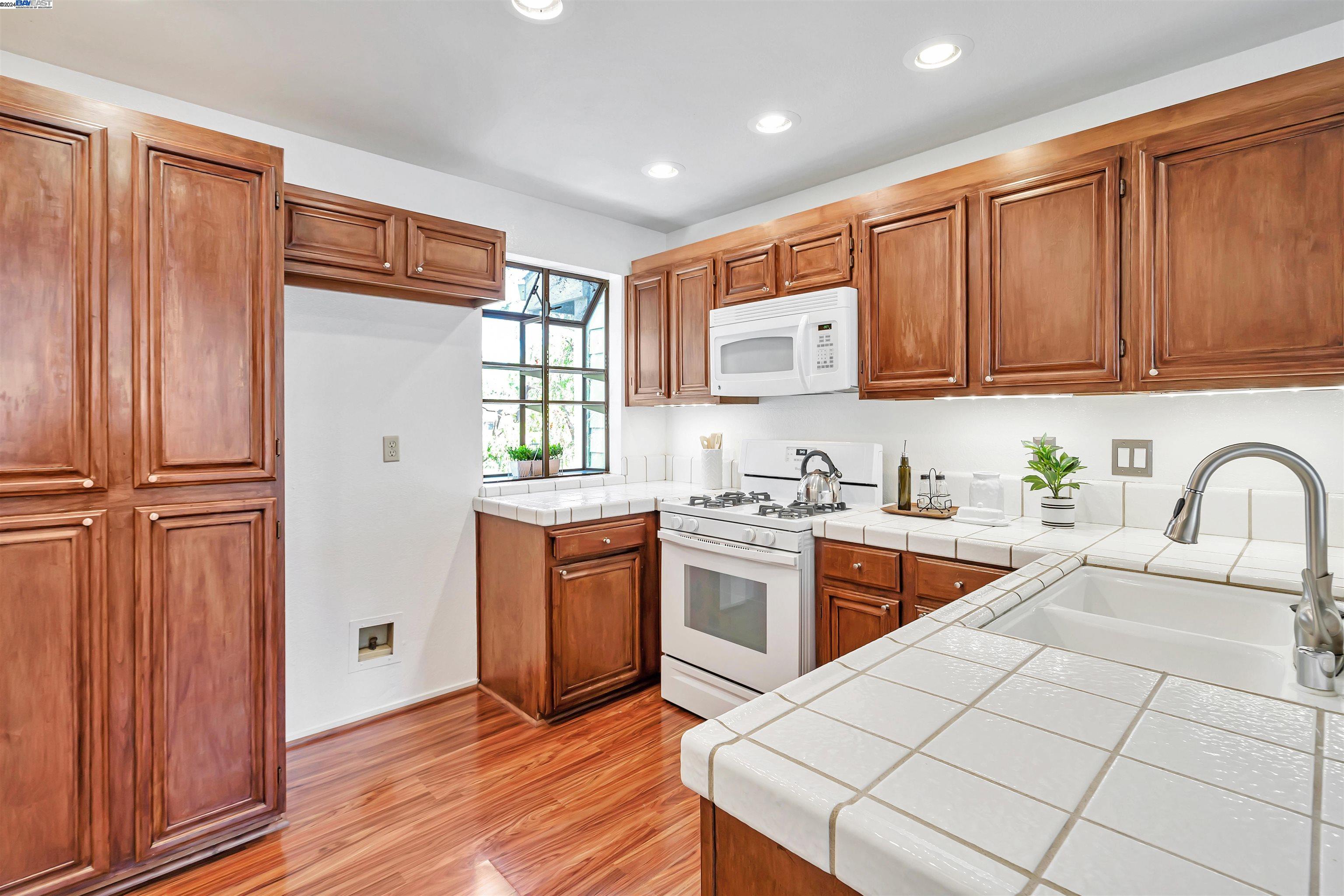 3509 Pepperwood Ter # 205