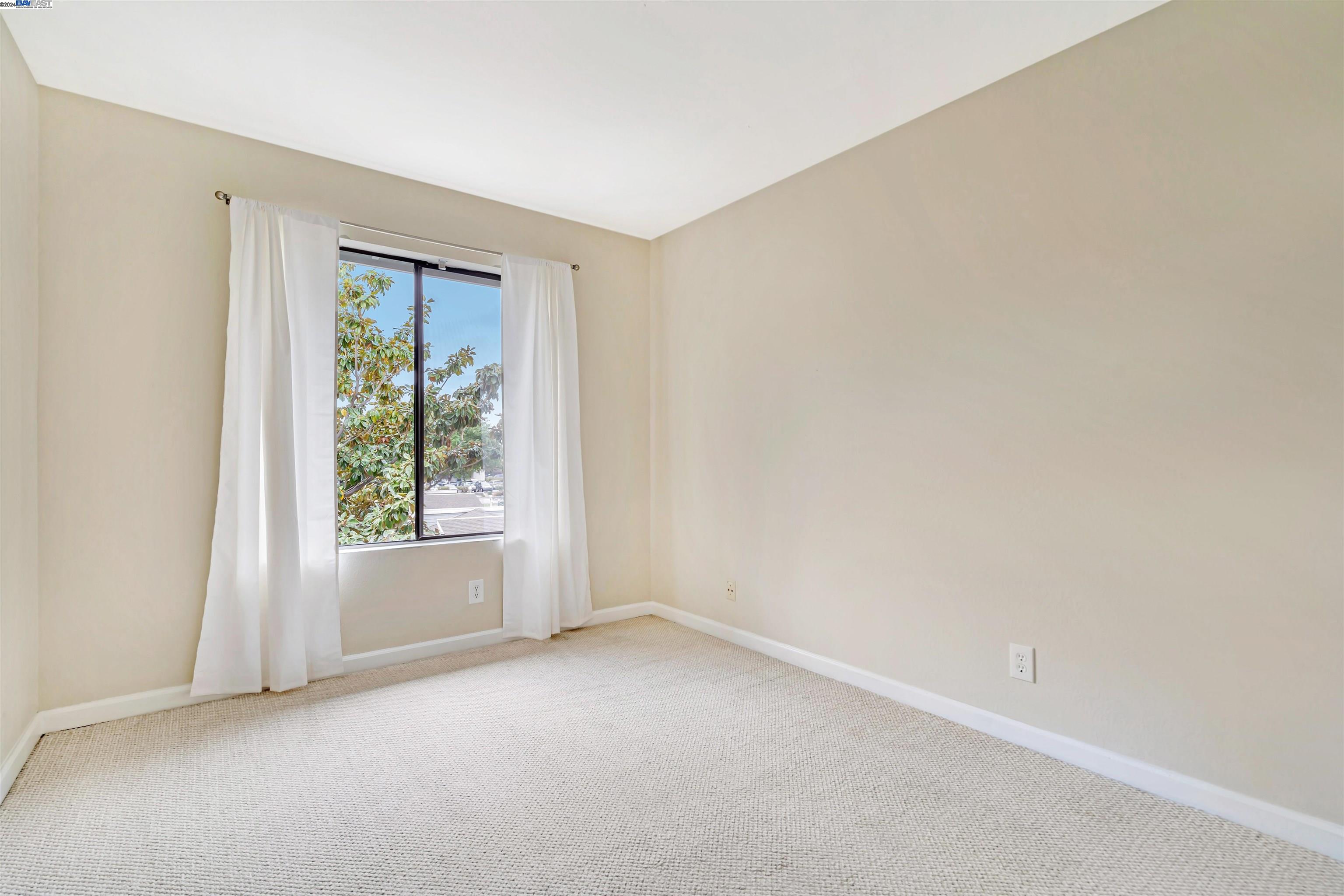 3518 Knollwood Ter # 204