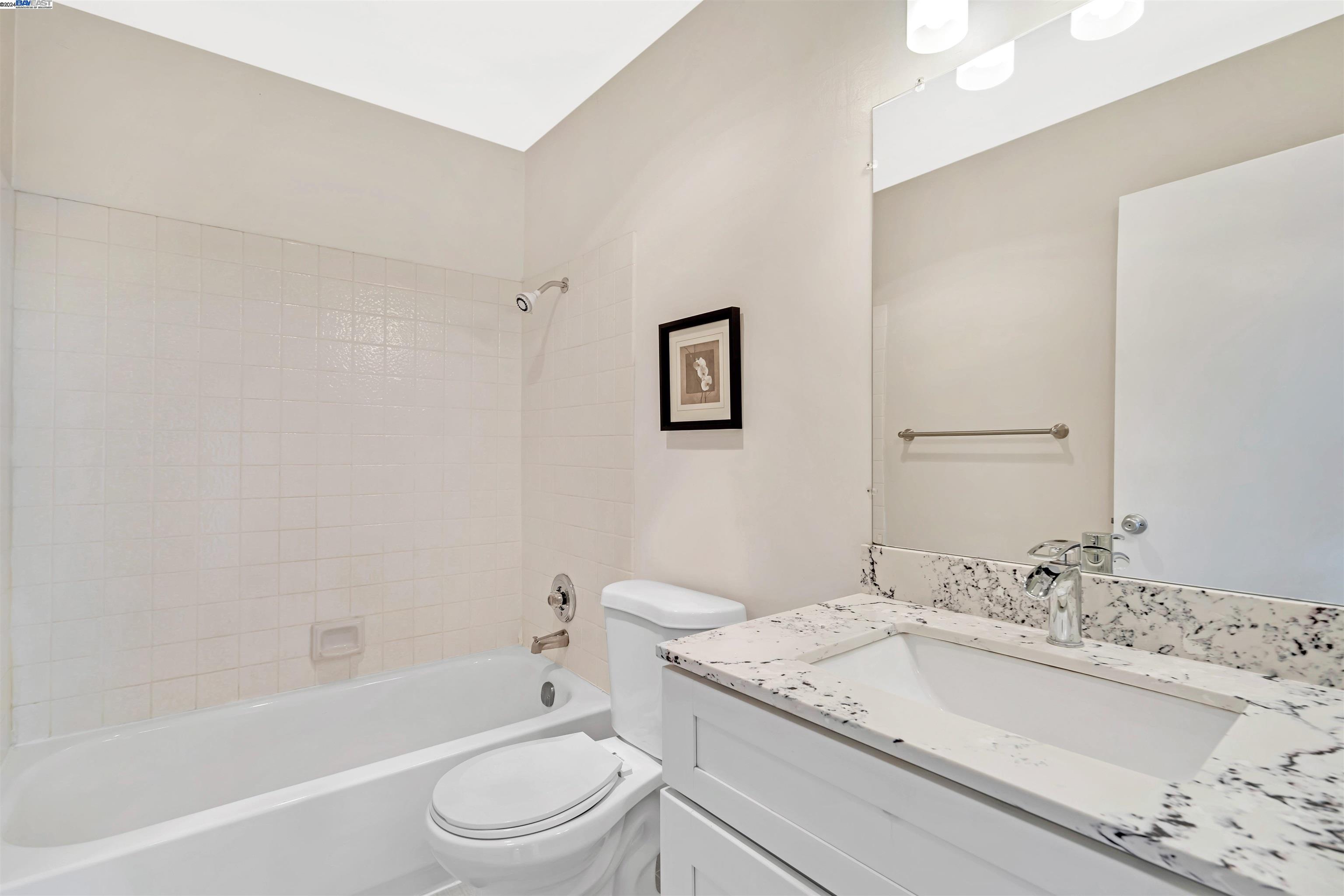 3518 Knollwood Ter # 204