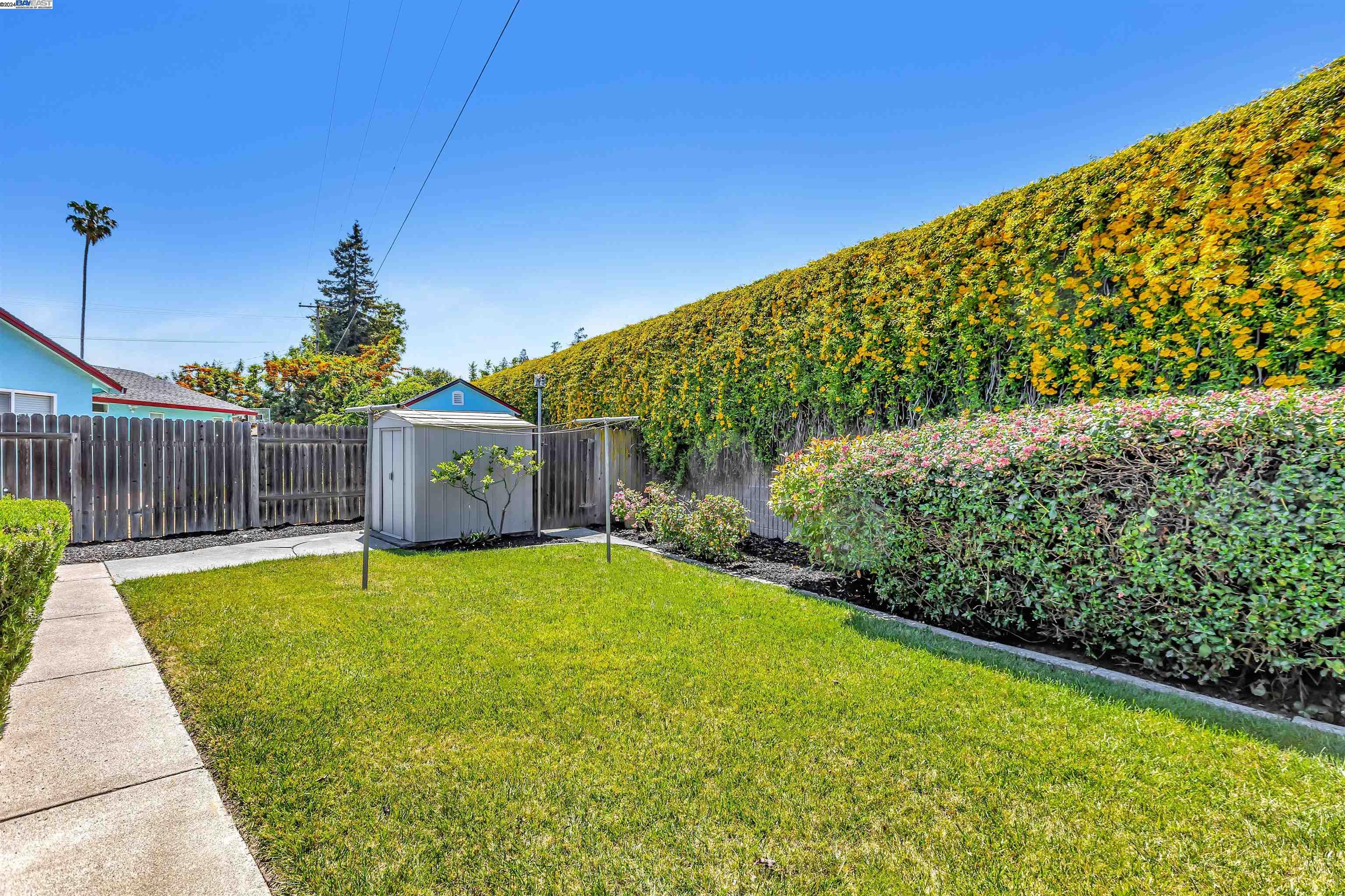 423 Casa Loma Ct