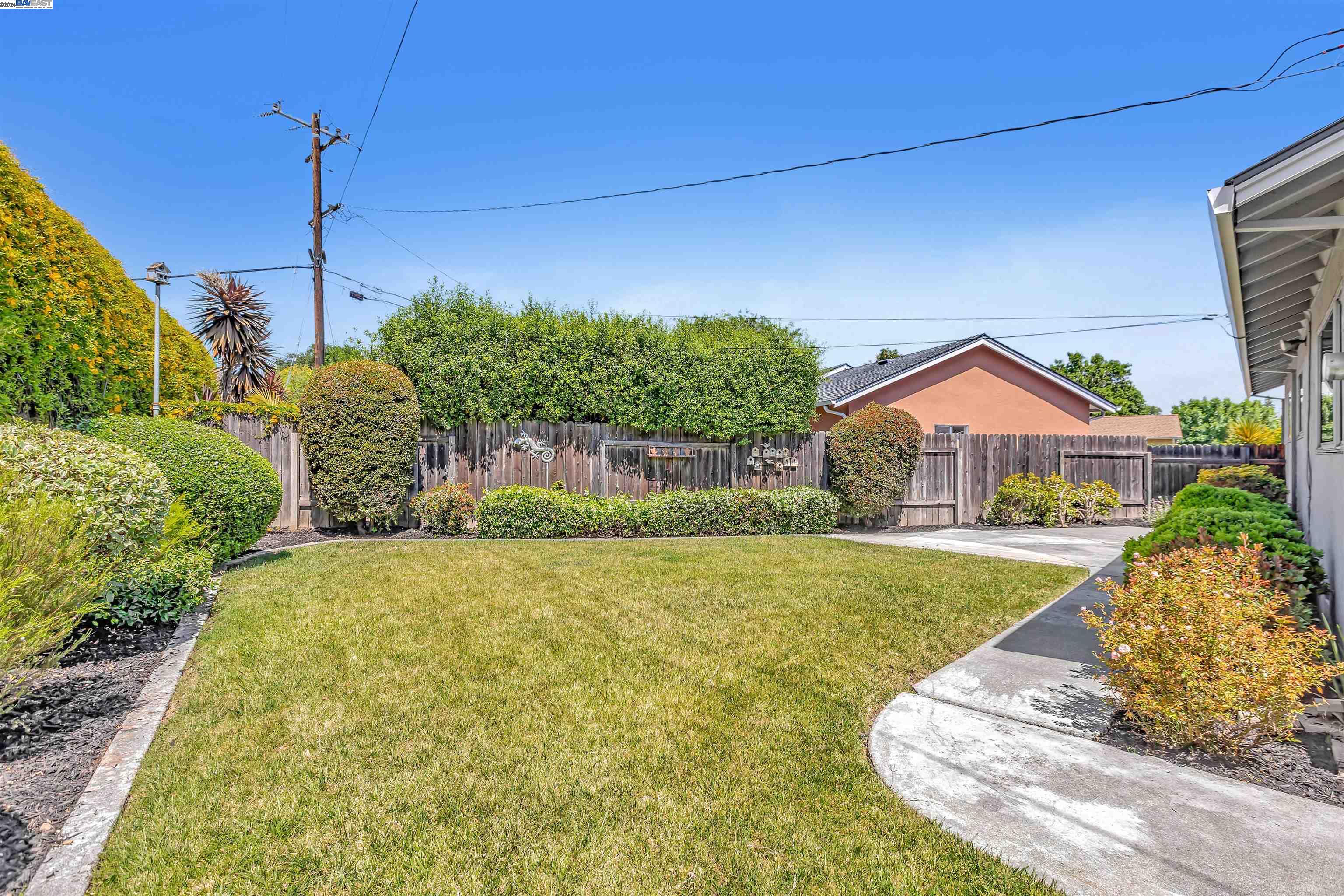 423 Casa Loma Ct