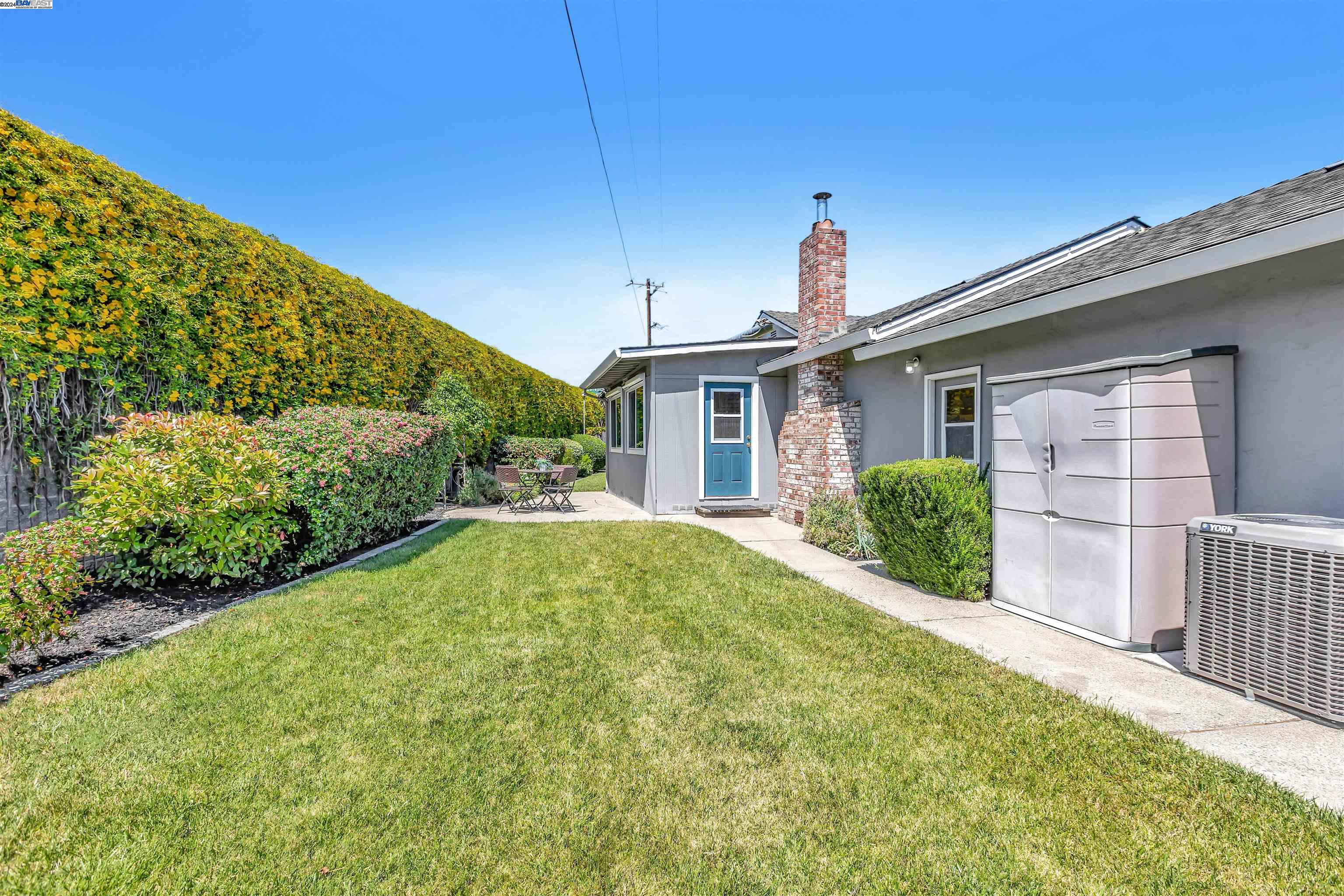 423 Casa Loma Ct