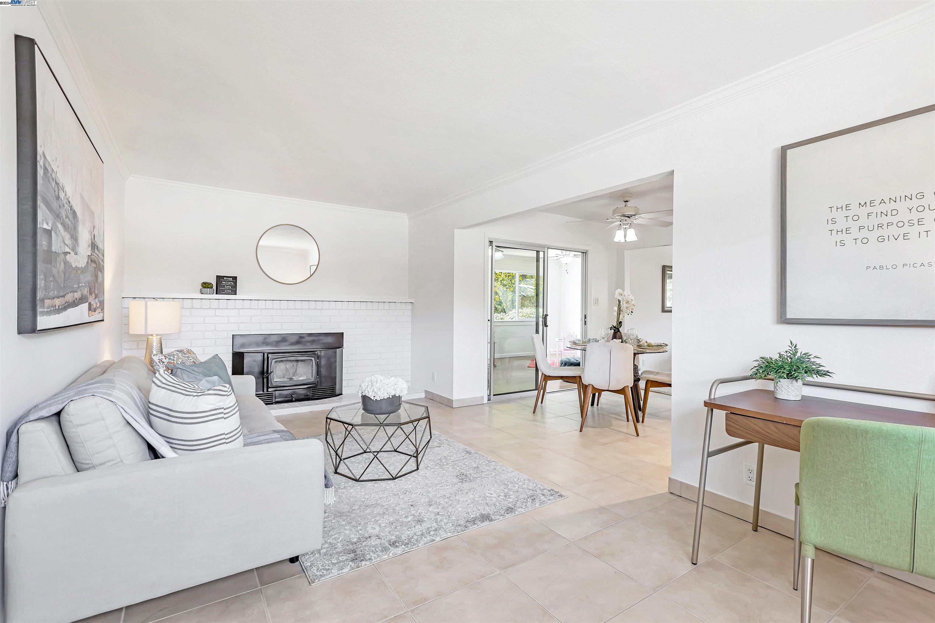 423 Casa Loma Ct