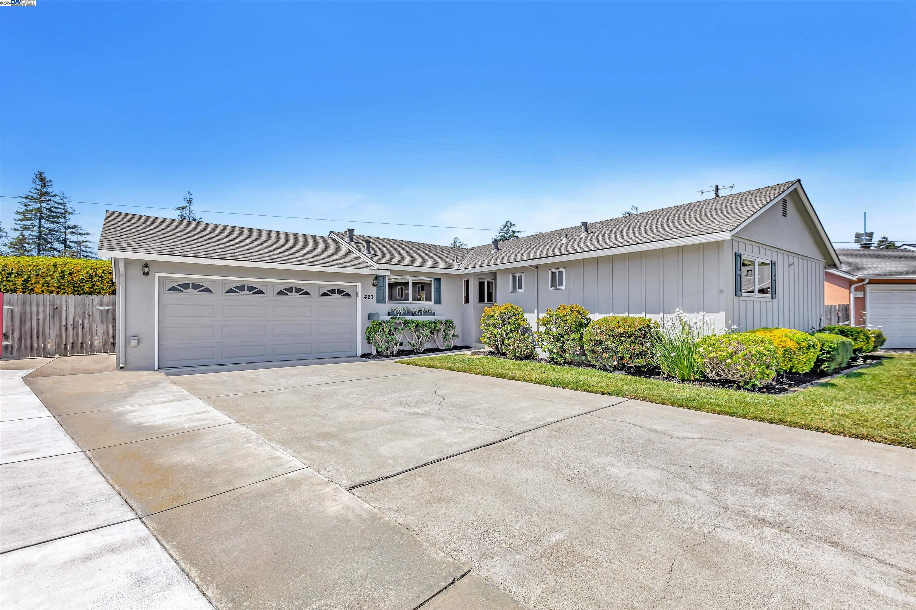 423 Casa Loma Ct